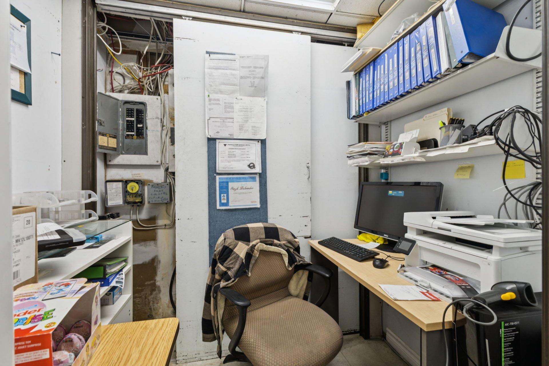 









283


Rue Victoria

,
Thurso,




QC
J0X3B0

