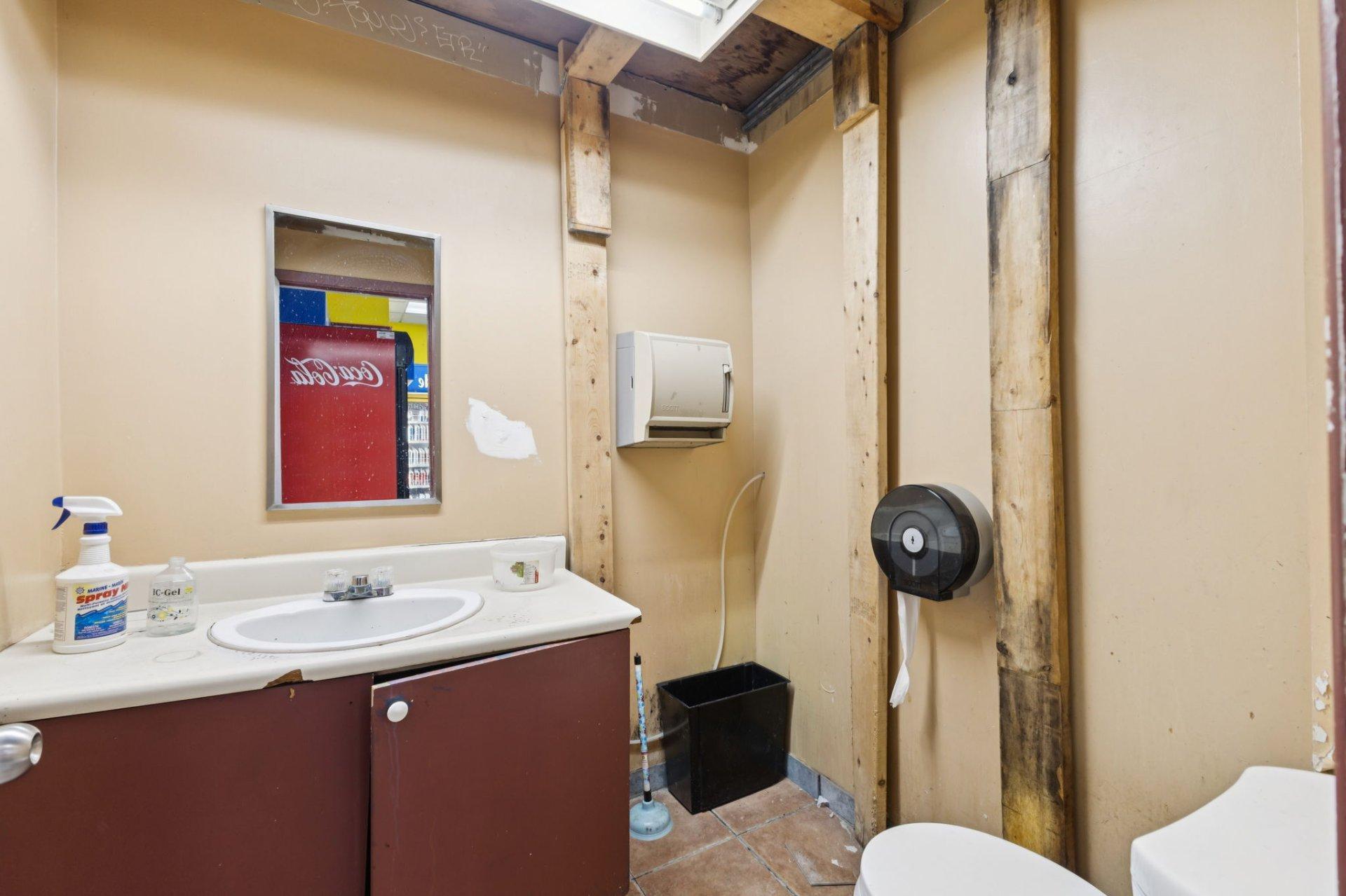 









283


Rue Victoria

,
Thurso,




QC
J0X3B0

