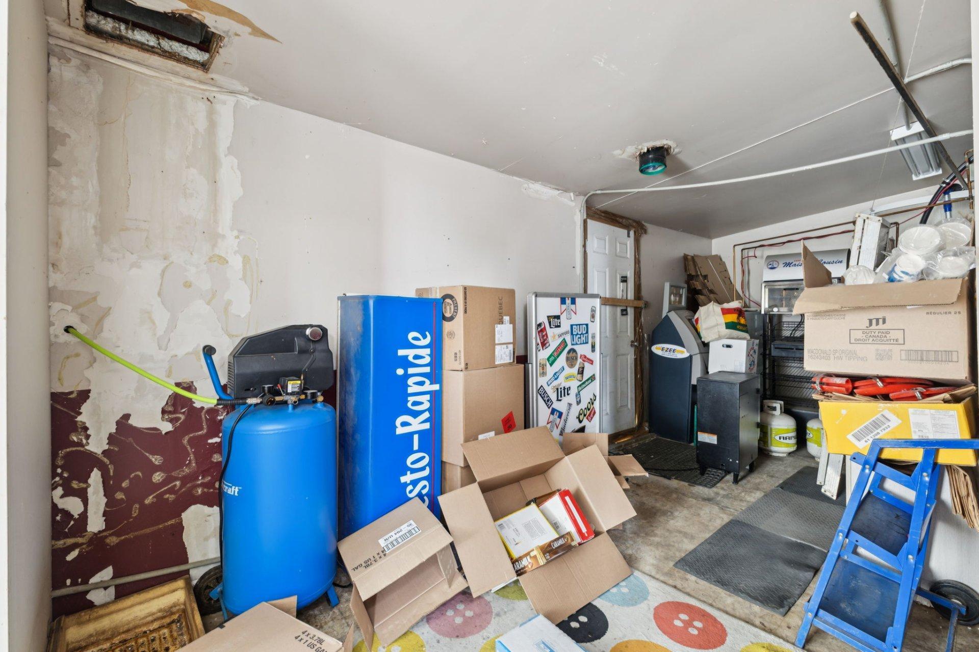 









283


Rue Victoria

,
Thurso,




QC
J0X3B0

