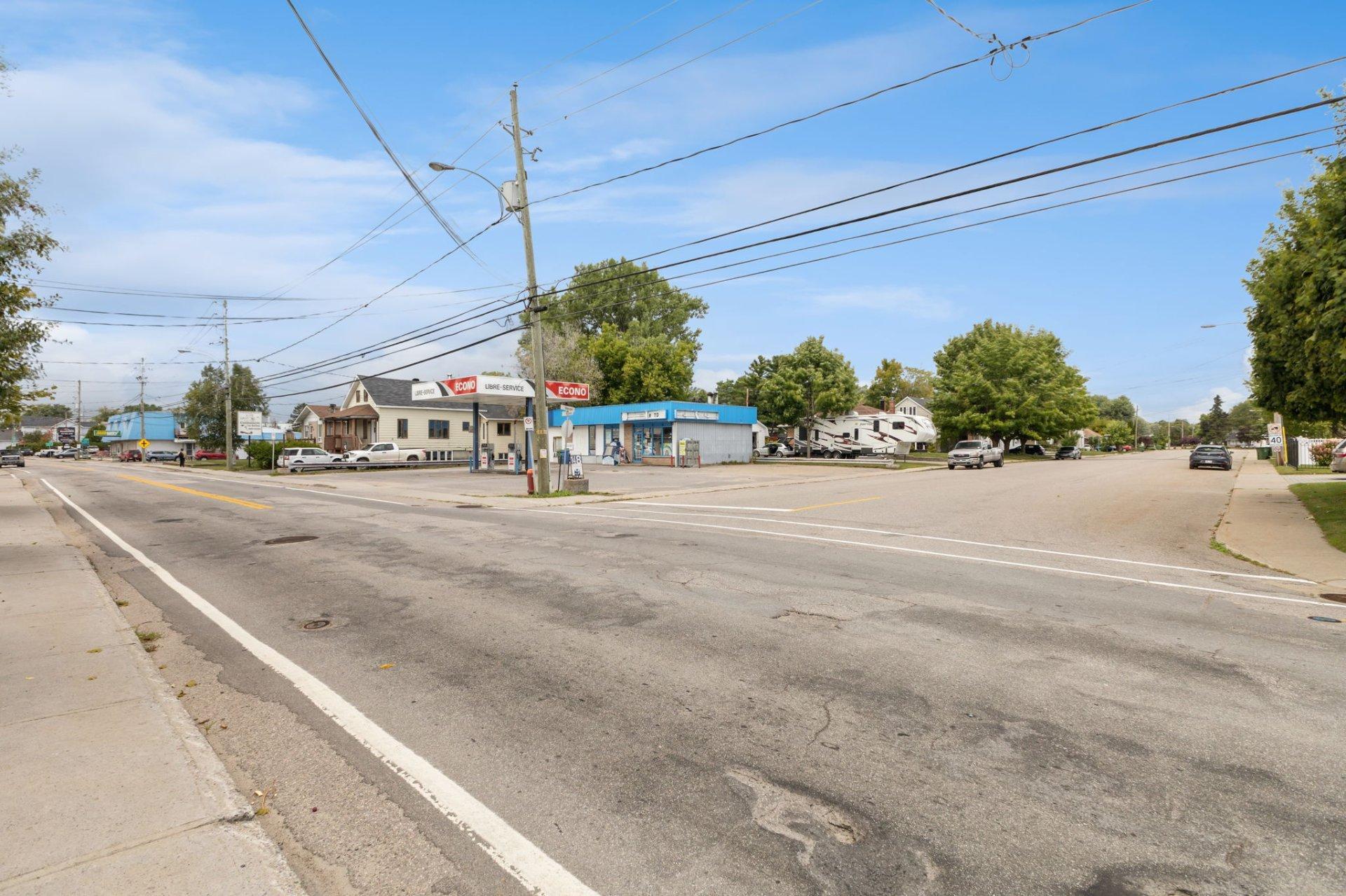 









283


Rue Victoria

,
Thurso,




QC
J0X3B0

