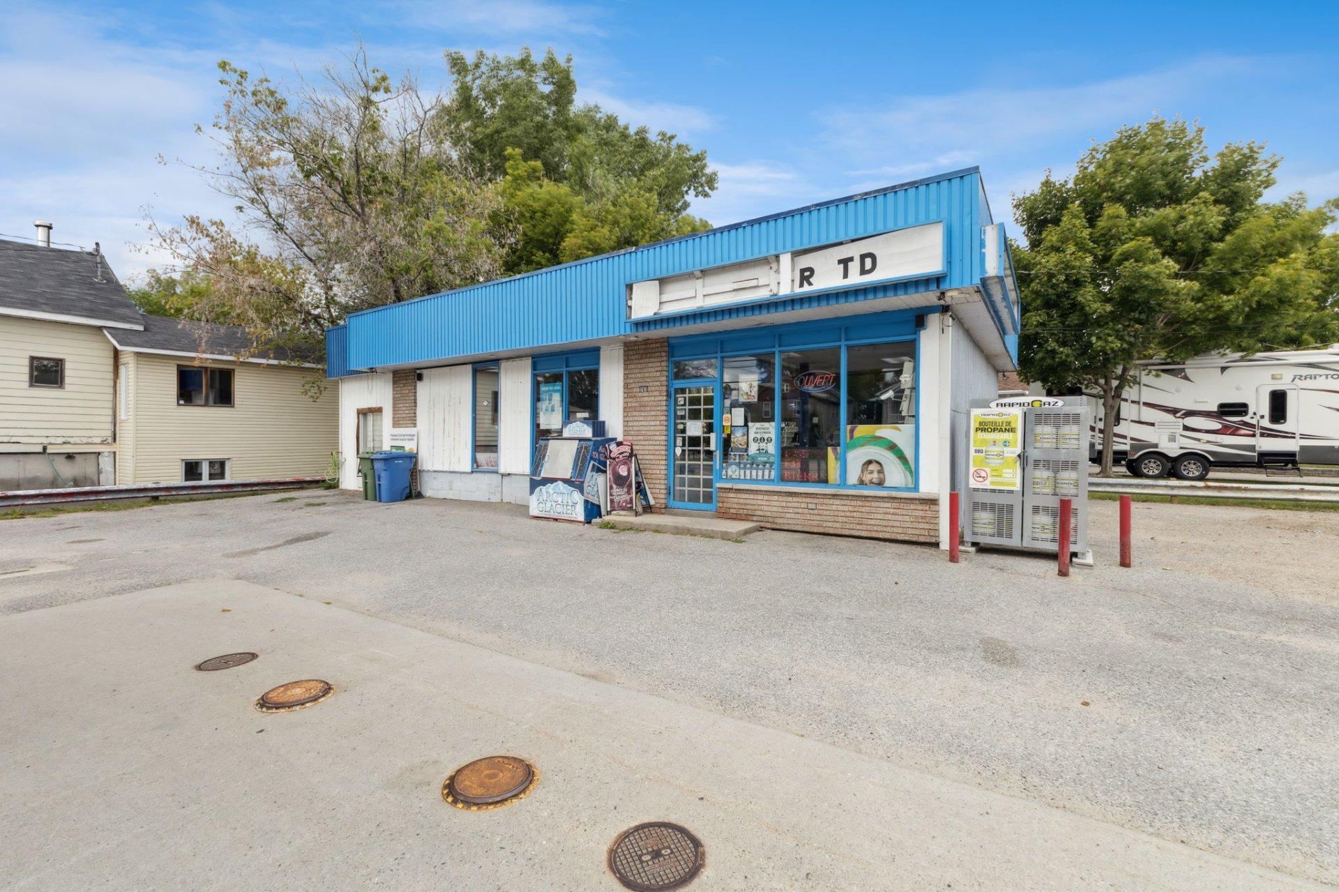 









283


Rue Victoria

,
Thurso,




QC
J0X3B0

