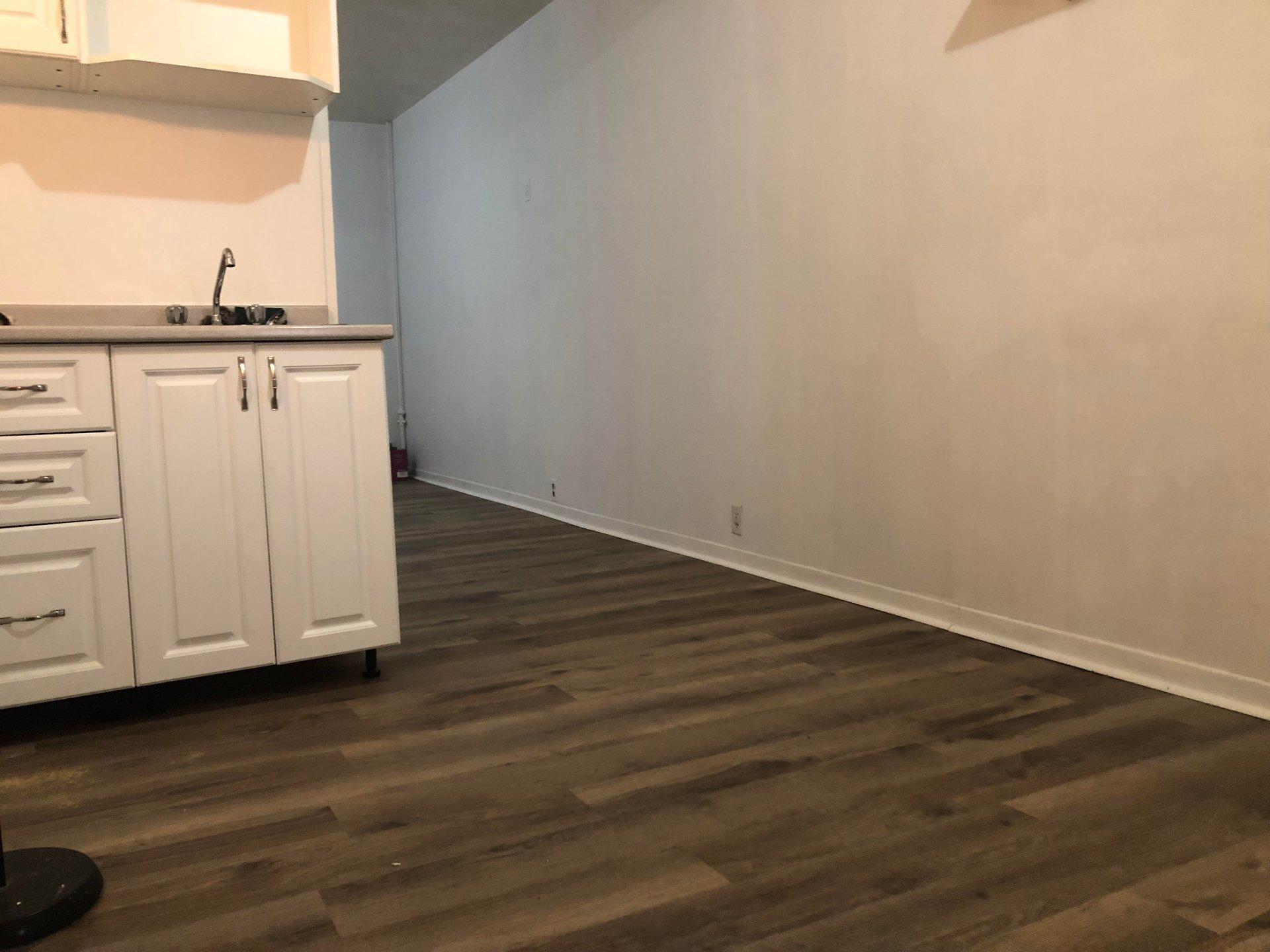 









1713


Rue St-Hubert

, 2,
Montréal (Ville-Marie),




QC
H2L3Z1

