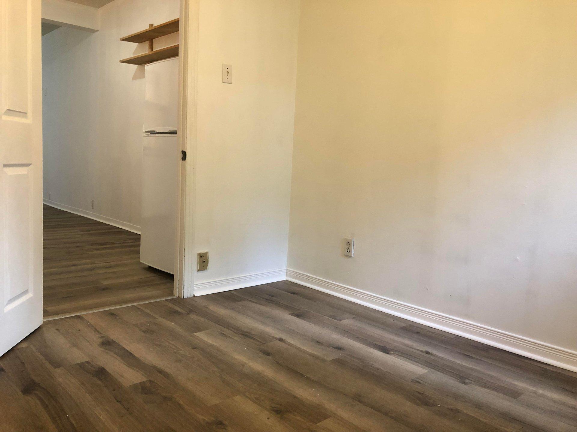 









1713


Rue St-Hubert

, 2,
Montréal (Ville-Marie),




QC
H2L3Z1

