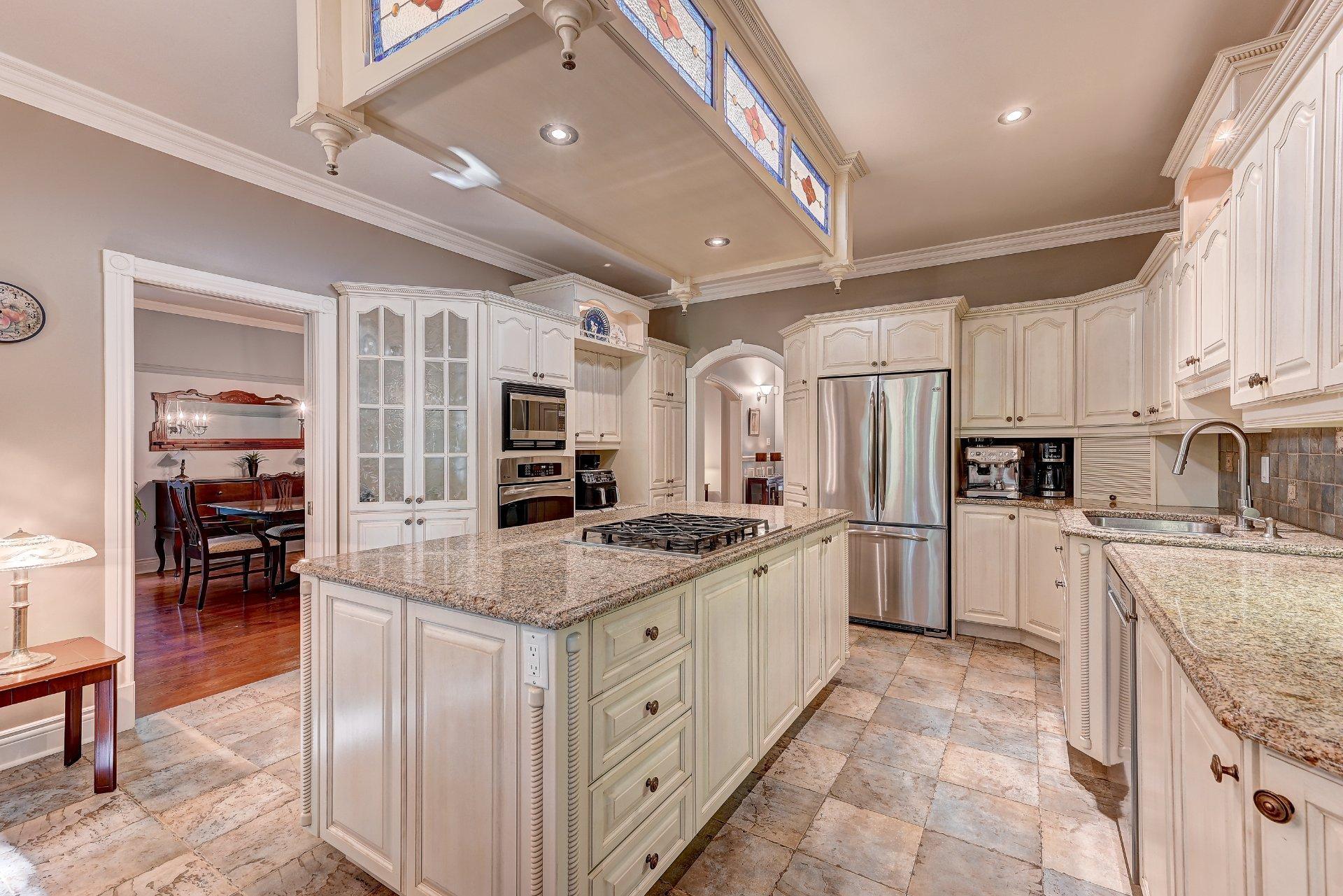 









122


Rue Jean-De Ronceray

,
Carignan,




QC
J3L6L8

