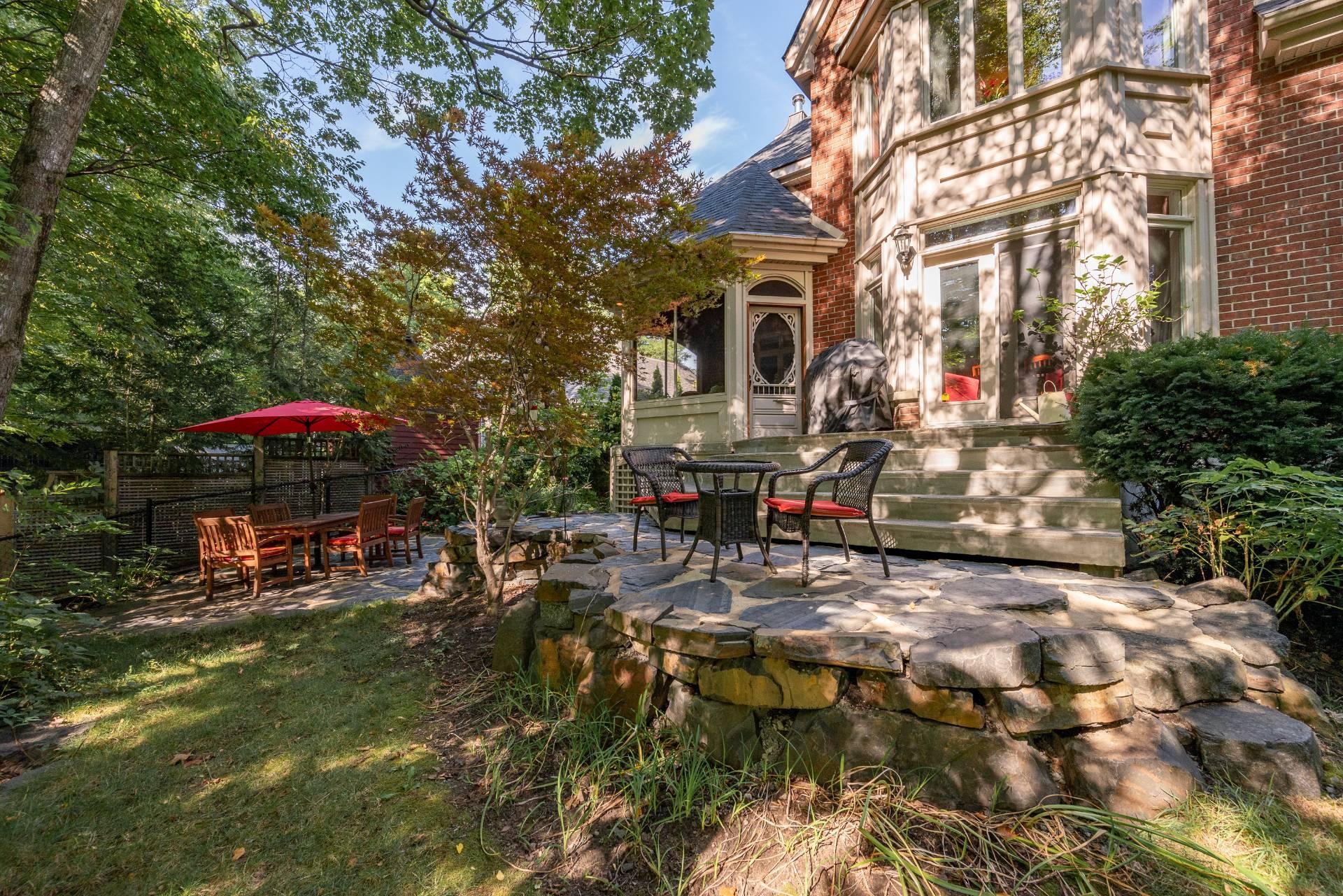 









122


Rue Jean-De Ronceray

,
Carignan,




QC
J3L6L8

