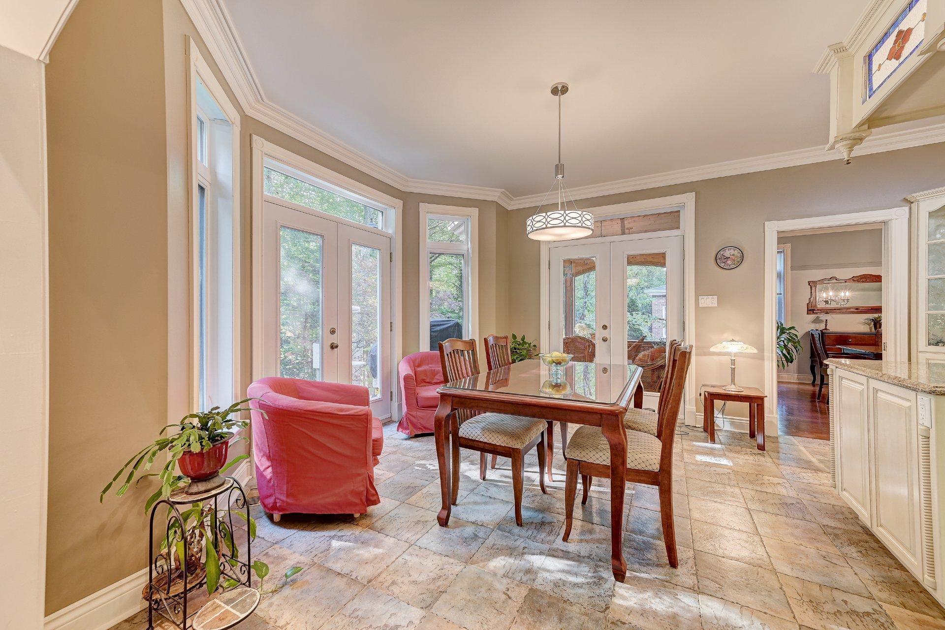 









122


Rue Jean-De Ronceray

,
Carignan,




QC
J3L6L8

