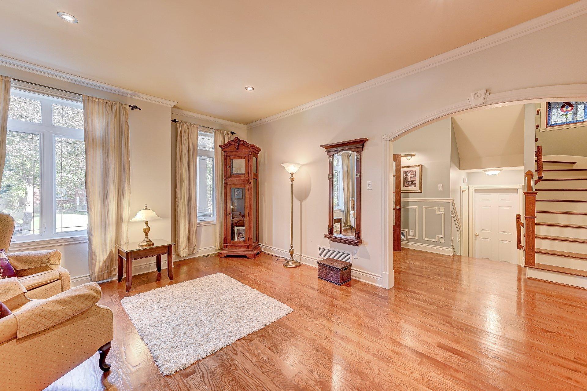 









122


Rue Jean-De Ronceray

,
Carignan,




QC
J3L6L8

