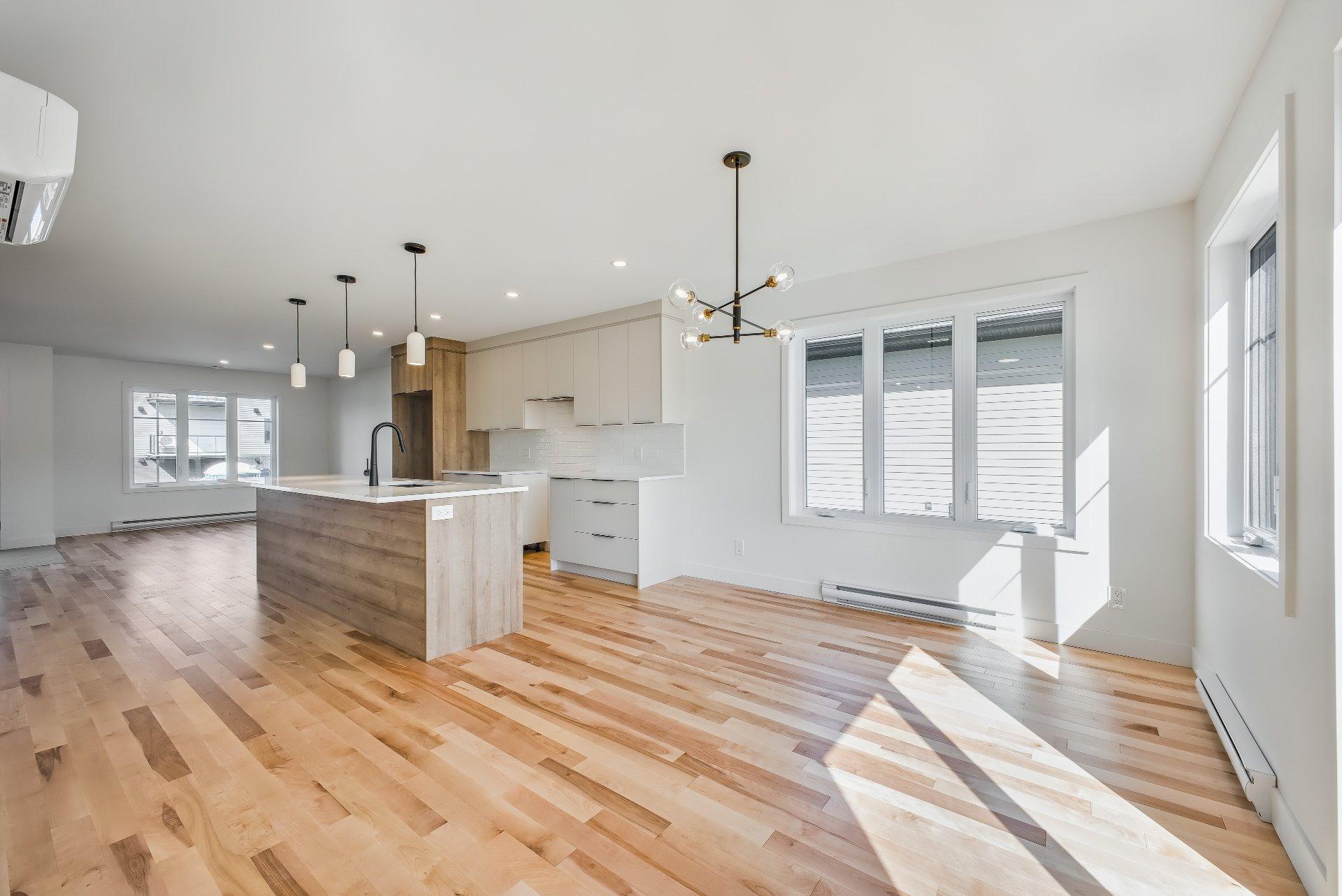









73


Rue Picken

,
Waterloo,




QC
J0E2N0

