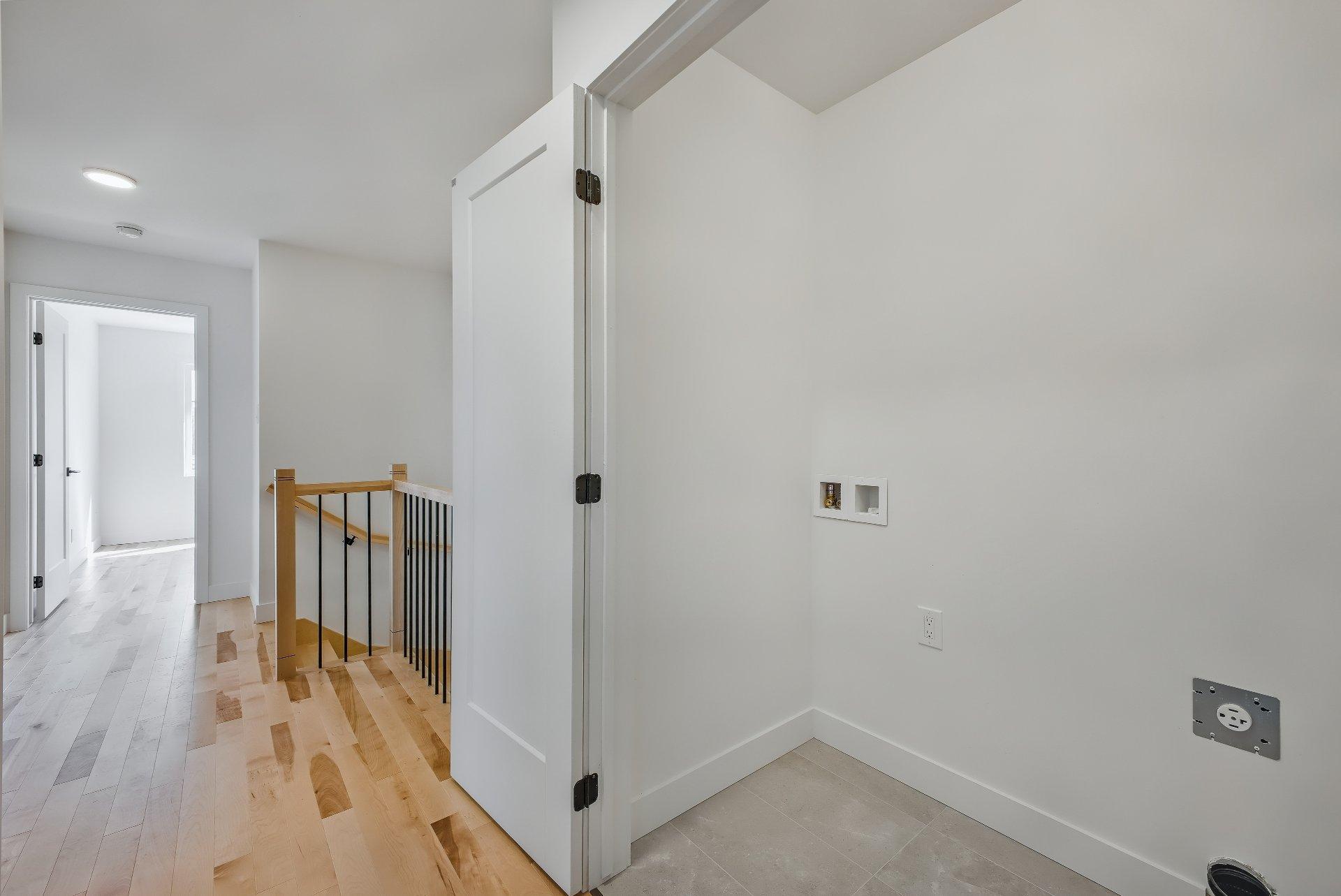 









73


Rue Picken

,
Waterloo,




QC
J0E2N0

