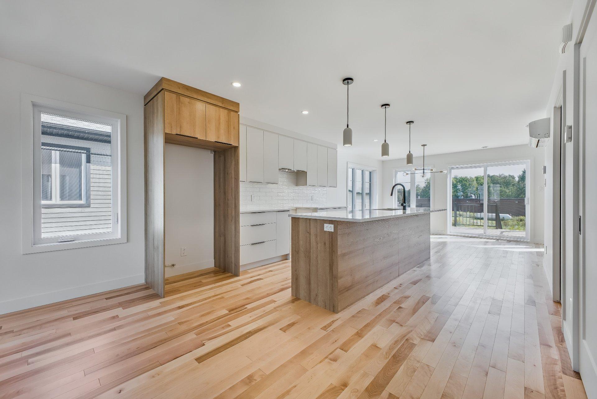









73


Rue Picken

,
Waterloo,




QC
J0E2N0

