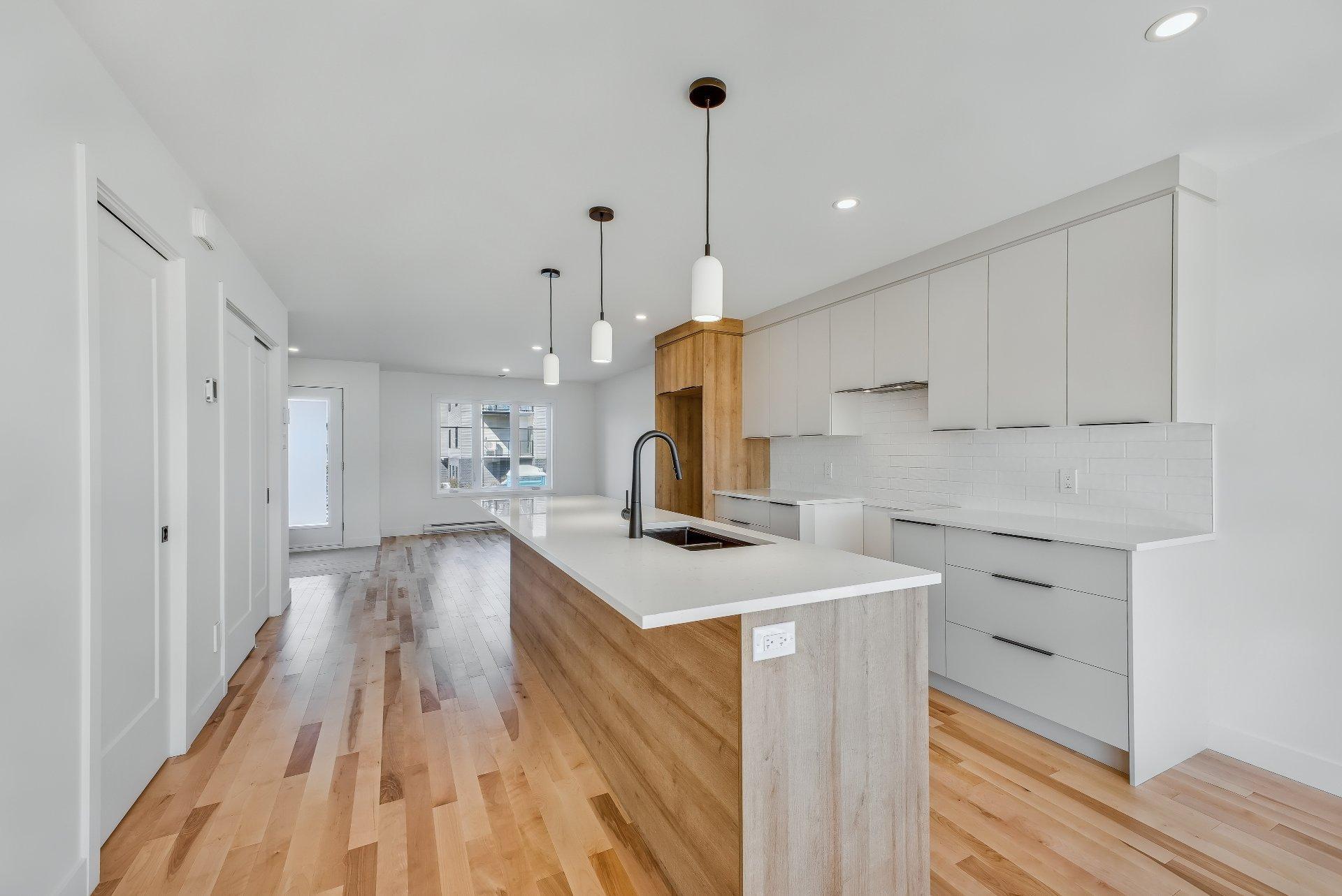 









73


Rue Picken

,
Waterloo,




QC
J0E2N0

