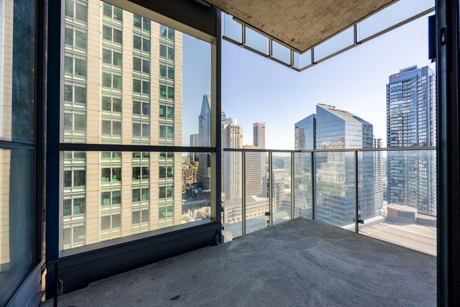 









1050


Rue Drummond

, 2210,
Montréal (Ville-Marie),




QC
H3B0G3

