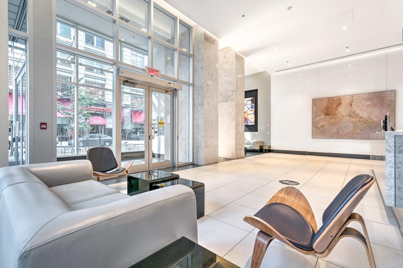 









1050


Rue Drummond

, 2210,
Montréal (Ville-Marie),




QC
H3B0G3

