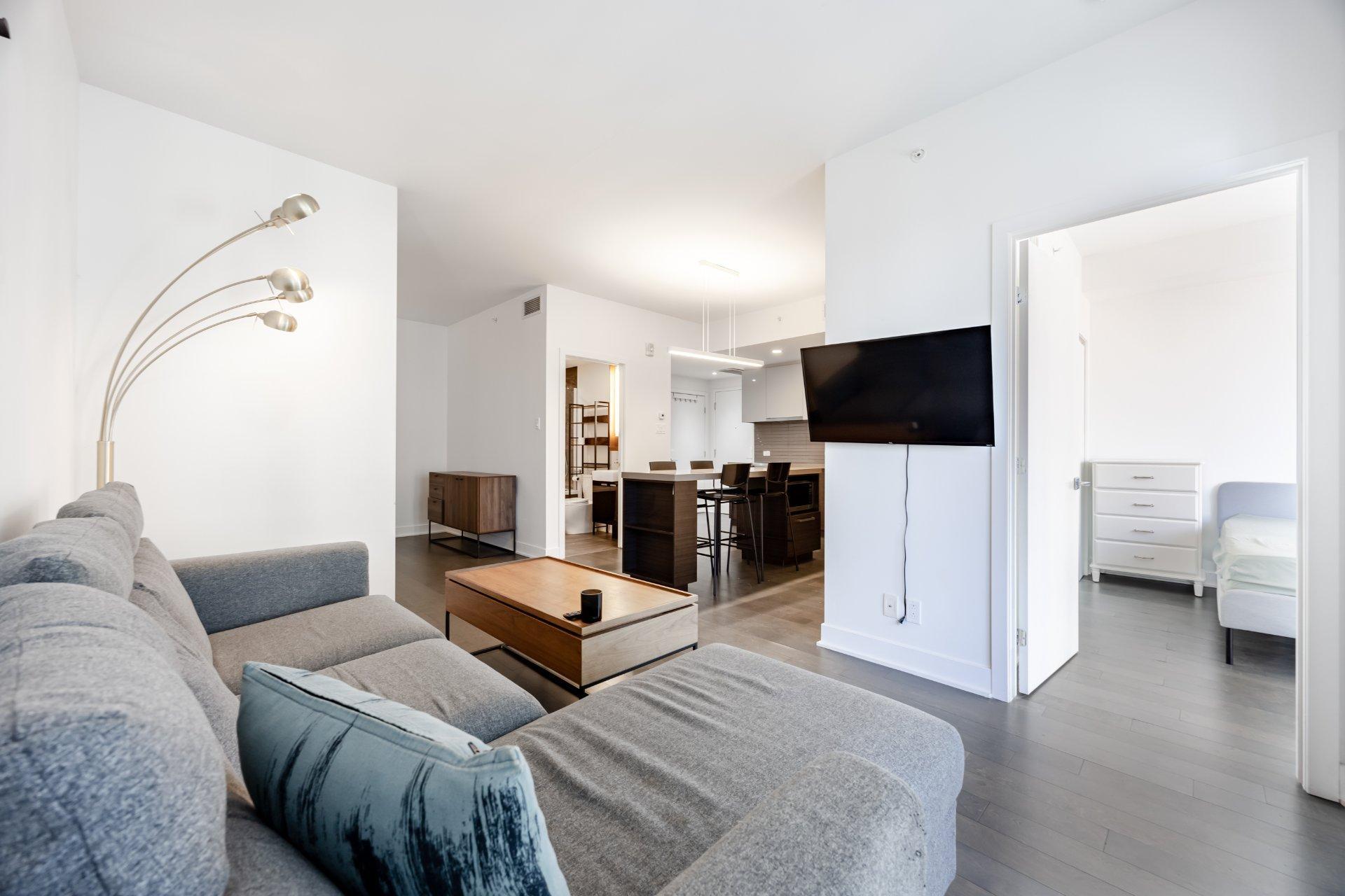 









1050


Rue Drummond

, 2210,
Montréal (Ville-Marie),




QC
H3B0G3

