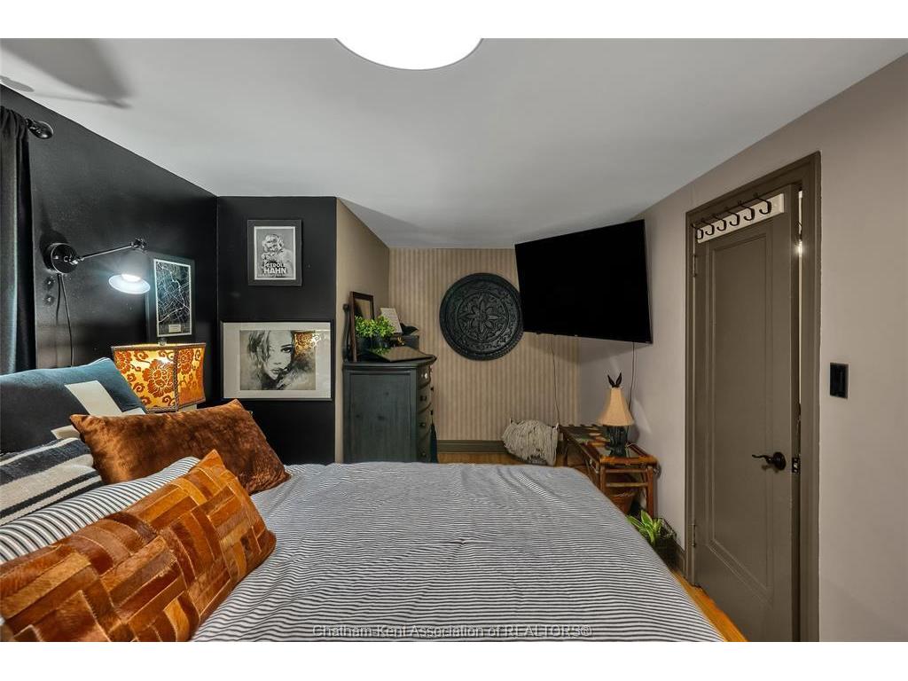 









9


Crystal

Drive,
Chatham,




ON
N7M 3C6

