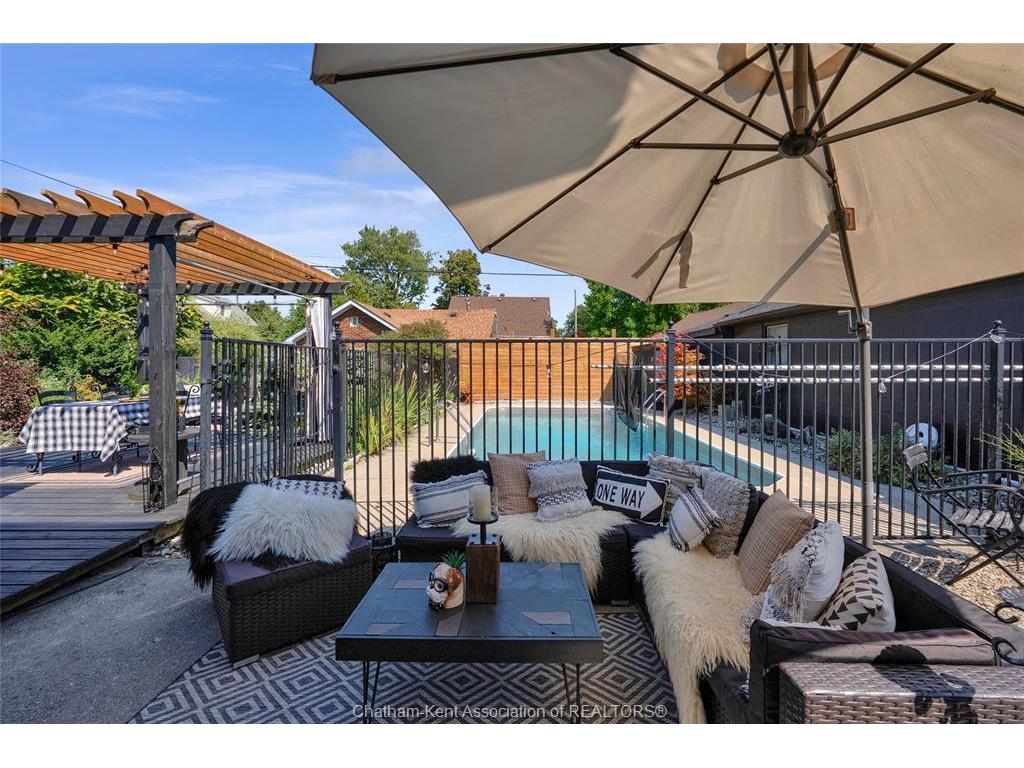 









9


Crystal

Drive,
Chatham,




ON
N7M 3C6

