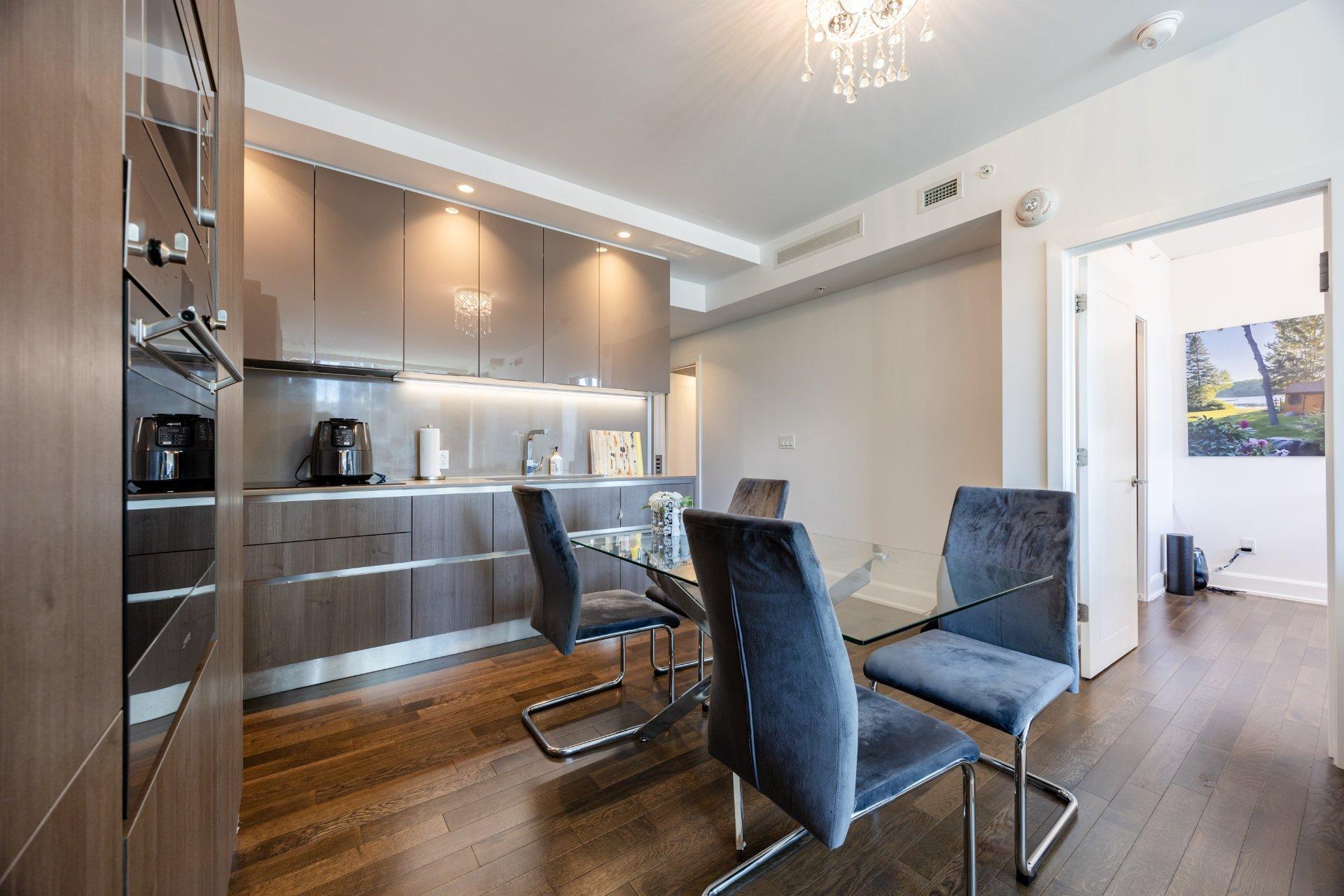 









1310


Boul. René-Lévesque O.

, 1503,
Montréal (Ville-Marie),




QC
H3G0B7

