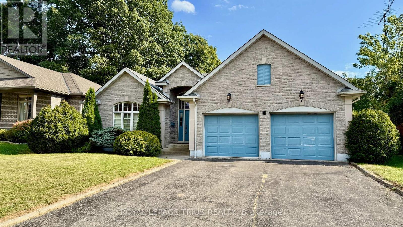 












4 ORCHARD CRESCENT

,
Norfolk (Waterford),




Ontario
N0E1Y0


