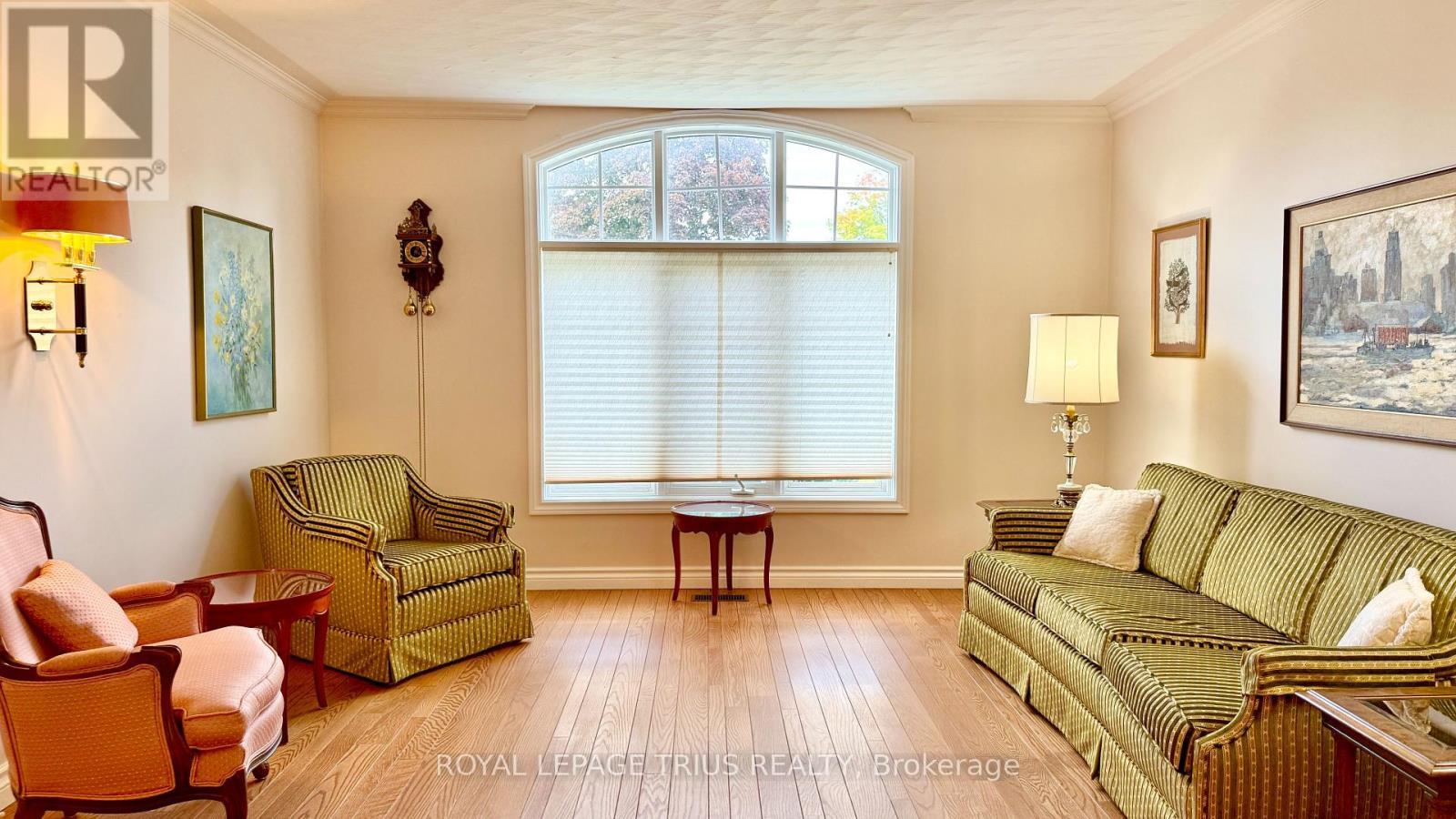 












4 ORCHARD CRESCENT

,
Norfolk (Waterford),




Ontario
N0E1Y0

