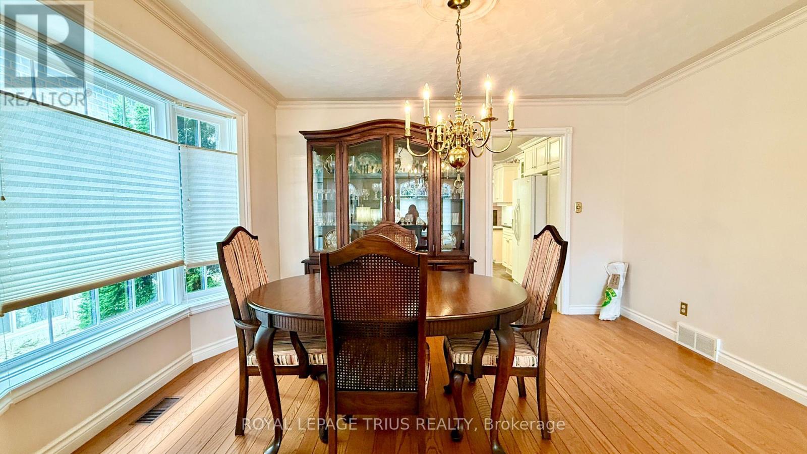 












4 ORCHARD CRESCENT

,
Norfolk (Waterford),




Ontario
N0E1Y0

