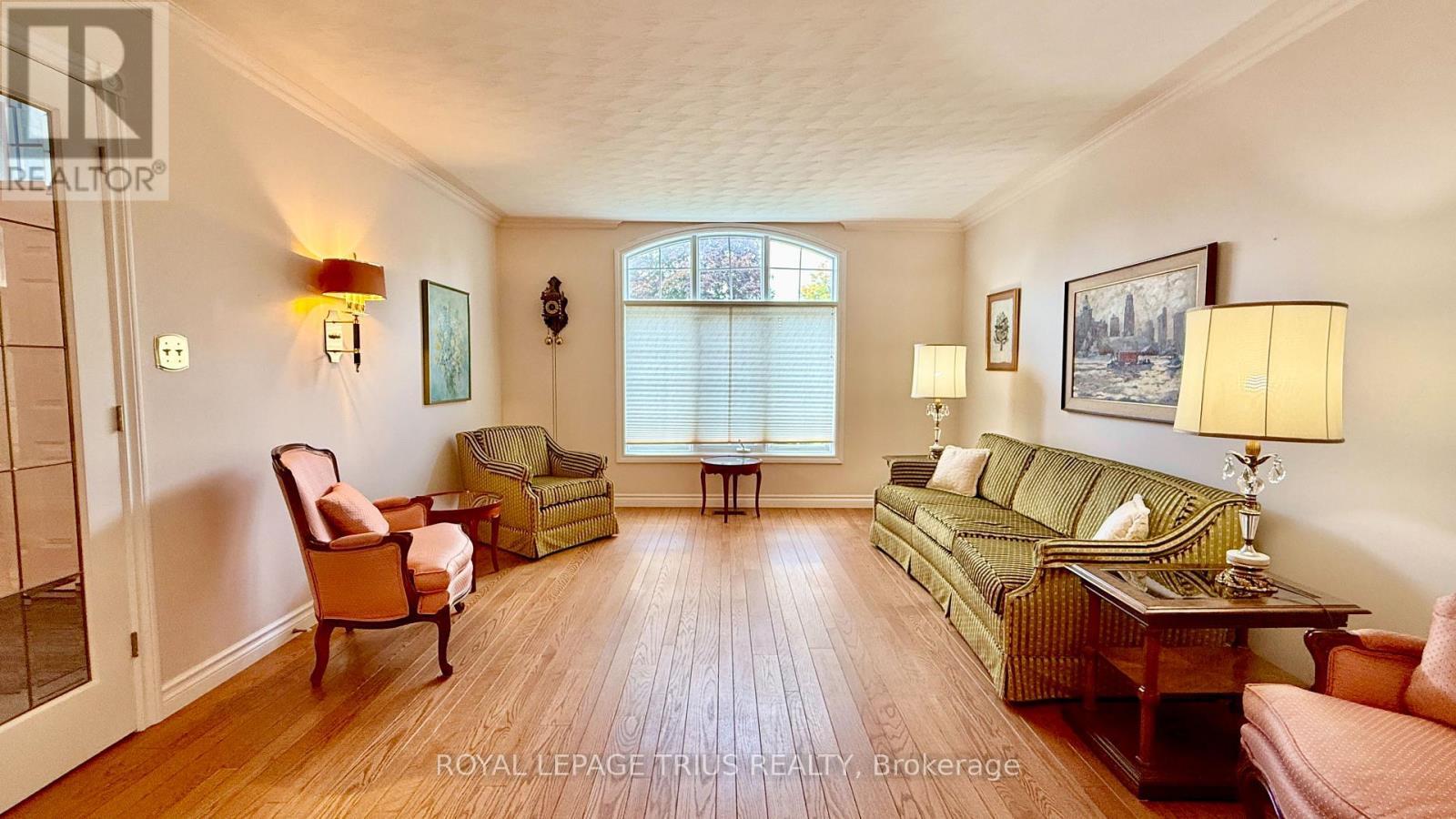 












4 ORCHARD CRESCENT

,
Norfolk (Waterford),




Ontario
N0E1Y0

