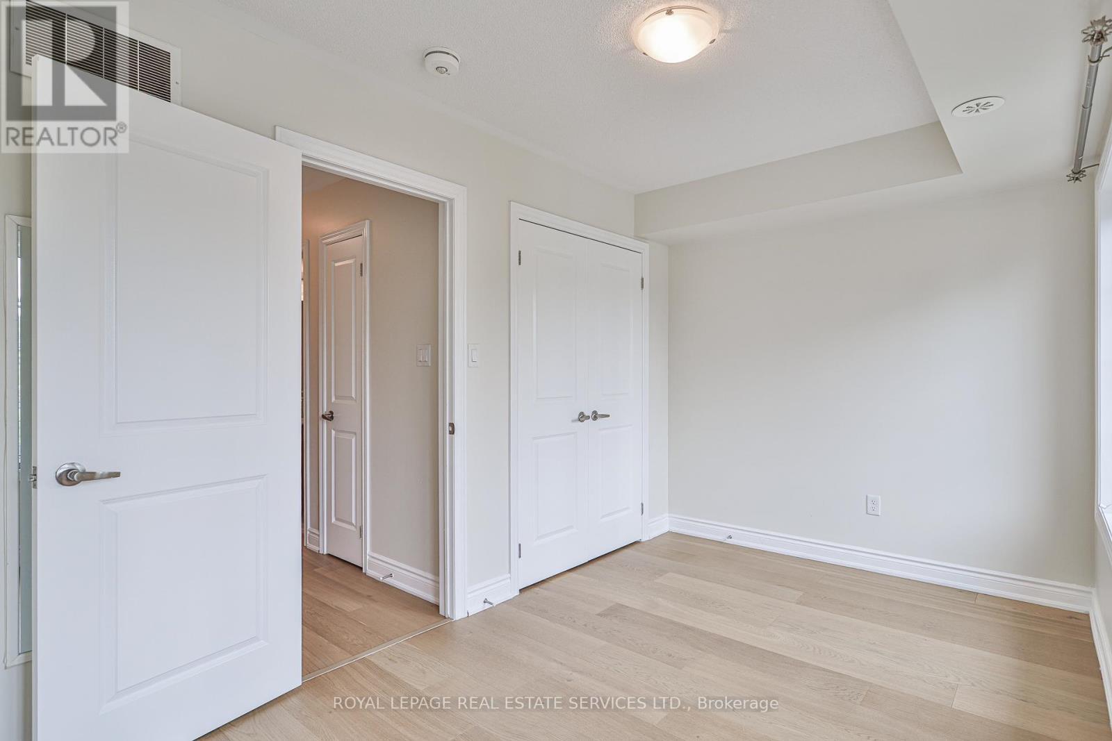 












1024B ISLINGTON AVENUE W

,
Toronto,




Ontario
M8Z6A4

