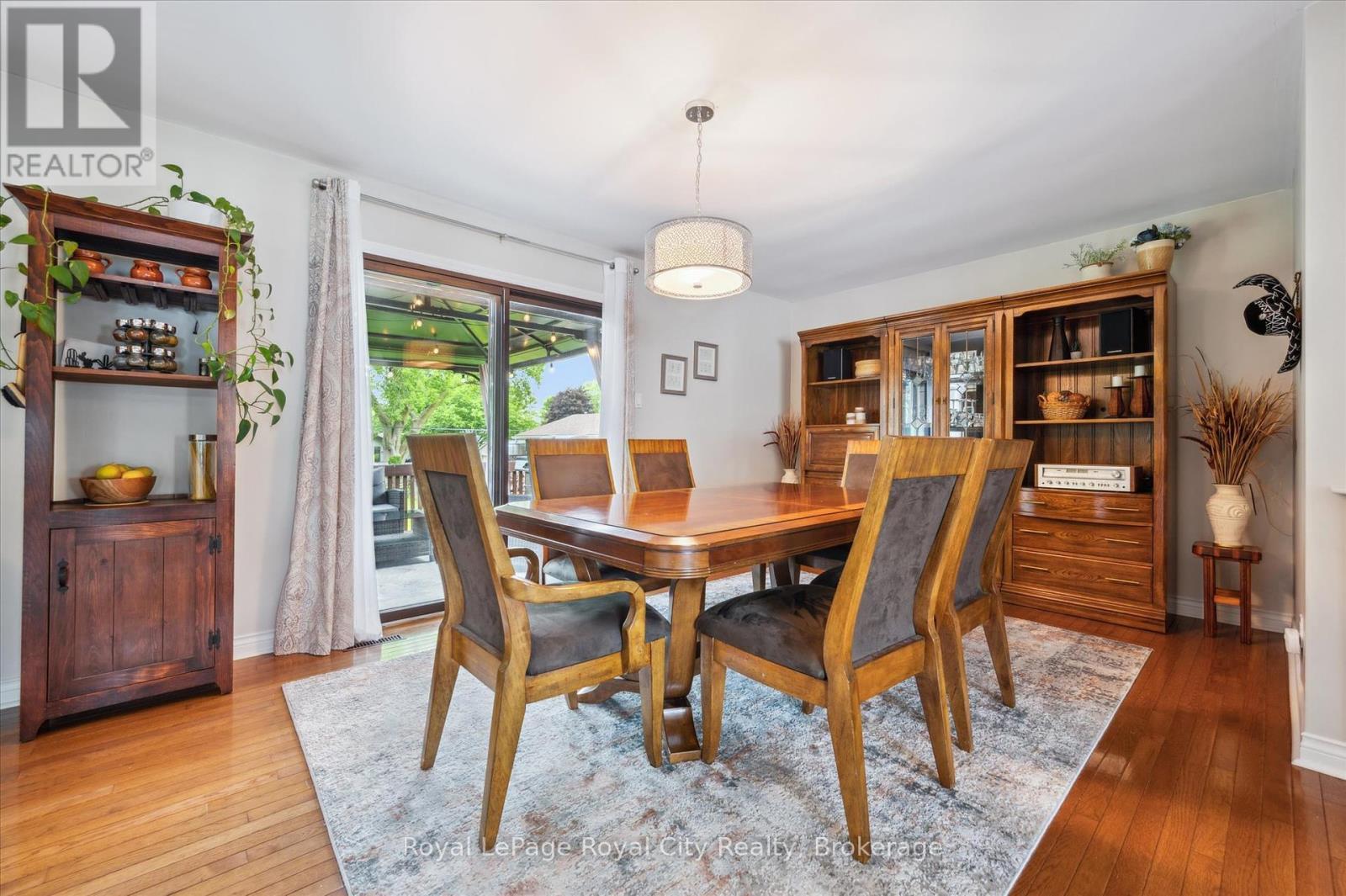 












94 WEBSTER STREET

,
Wilmot,




Ontario
N3A1W7

