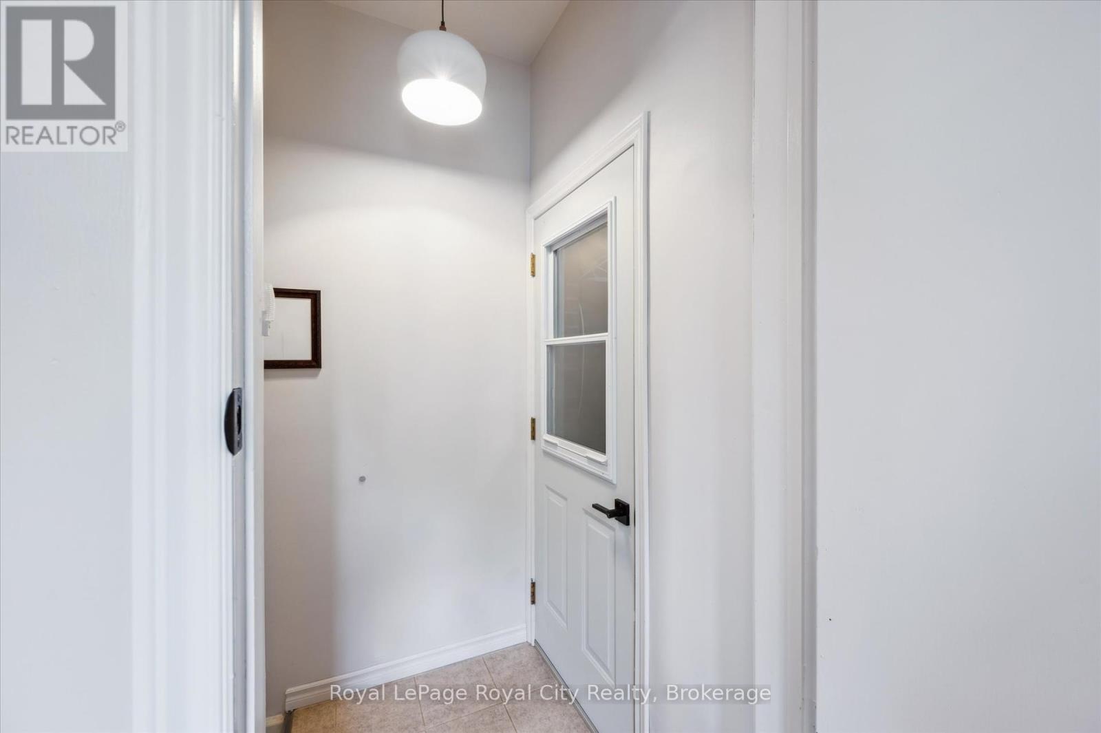 












94 WEBSTER STREET

,
Wilmot,




Ontario
N3A1W7

