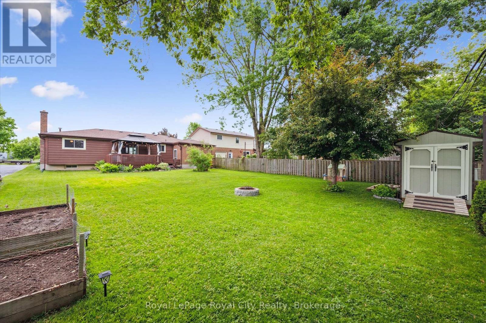 












94 WEBSTER STREET

,
Wilmot,




Ontario
N3A1W7

