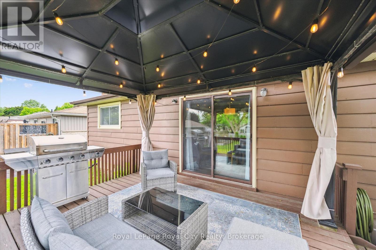 












94 WEBSTER STREET

,
Wilmot,




Ontario
N3A1W7

