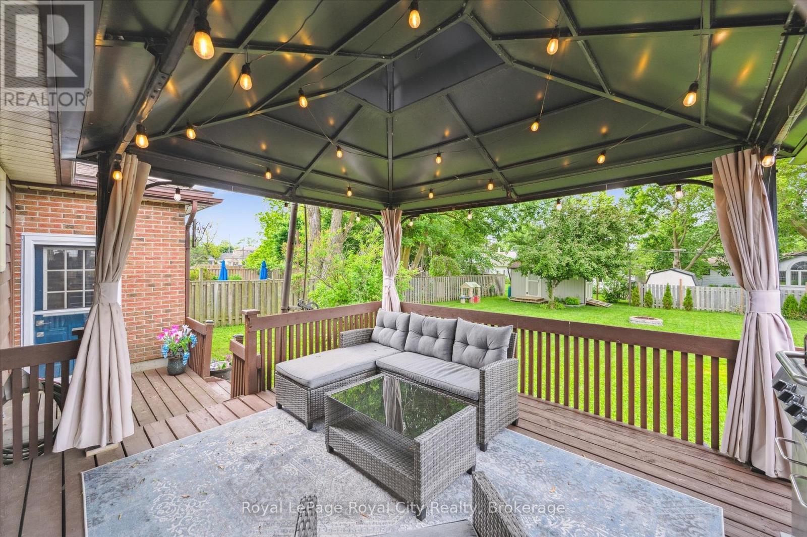 












94 WEBSTER STREET

,
Wilmot,




Ontario
N3A1W7

