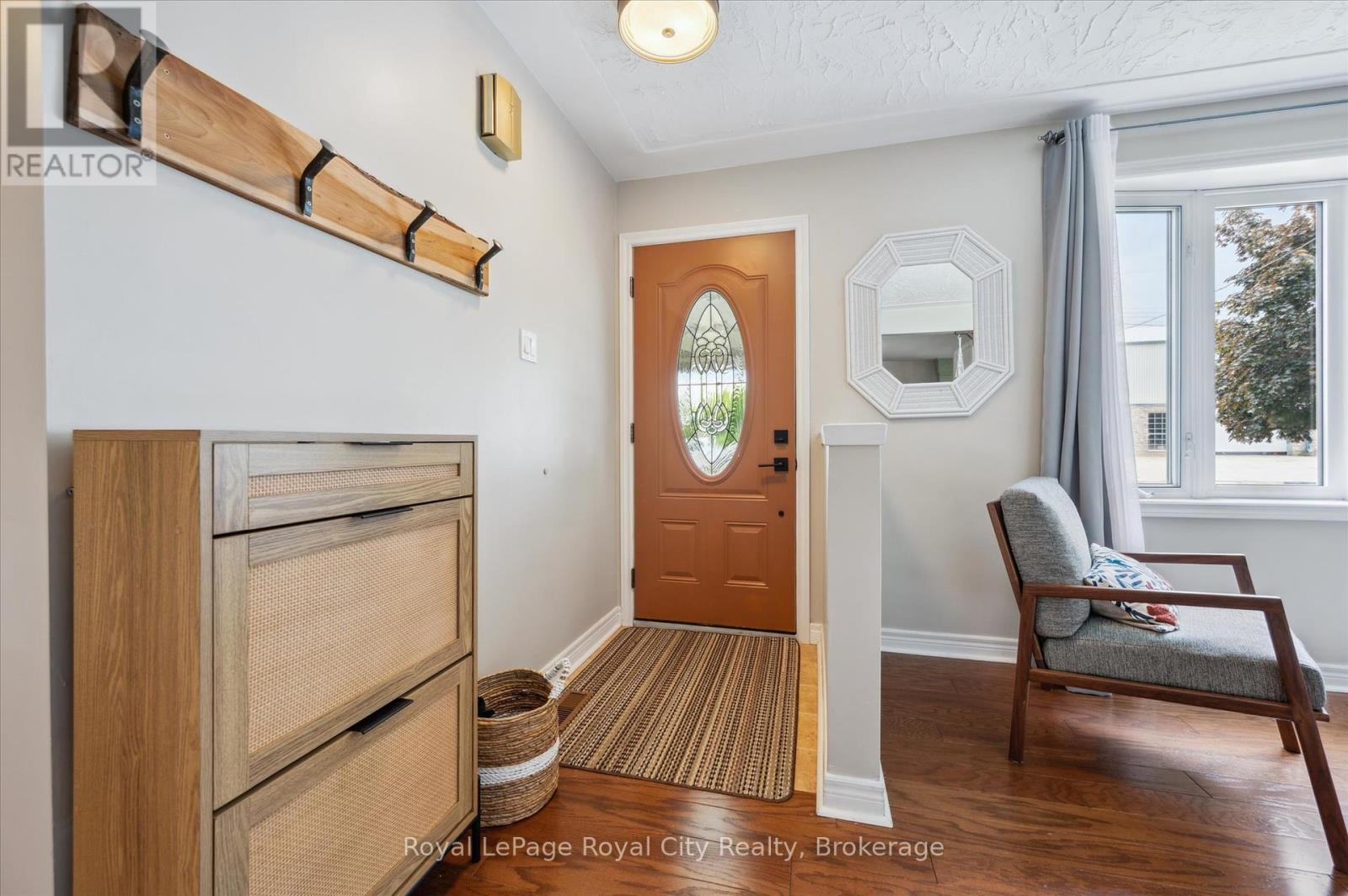 












94 WEBSTER STREET

,
Wilmot,




Ontario
N3A1W7

