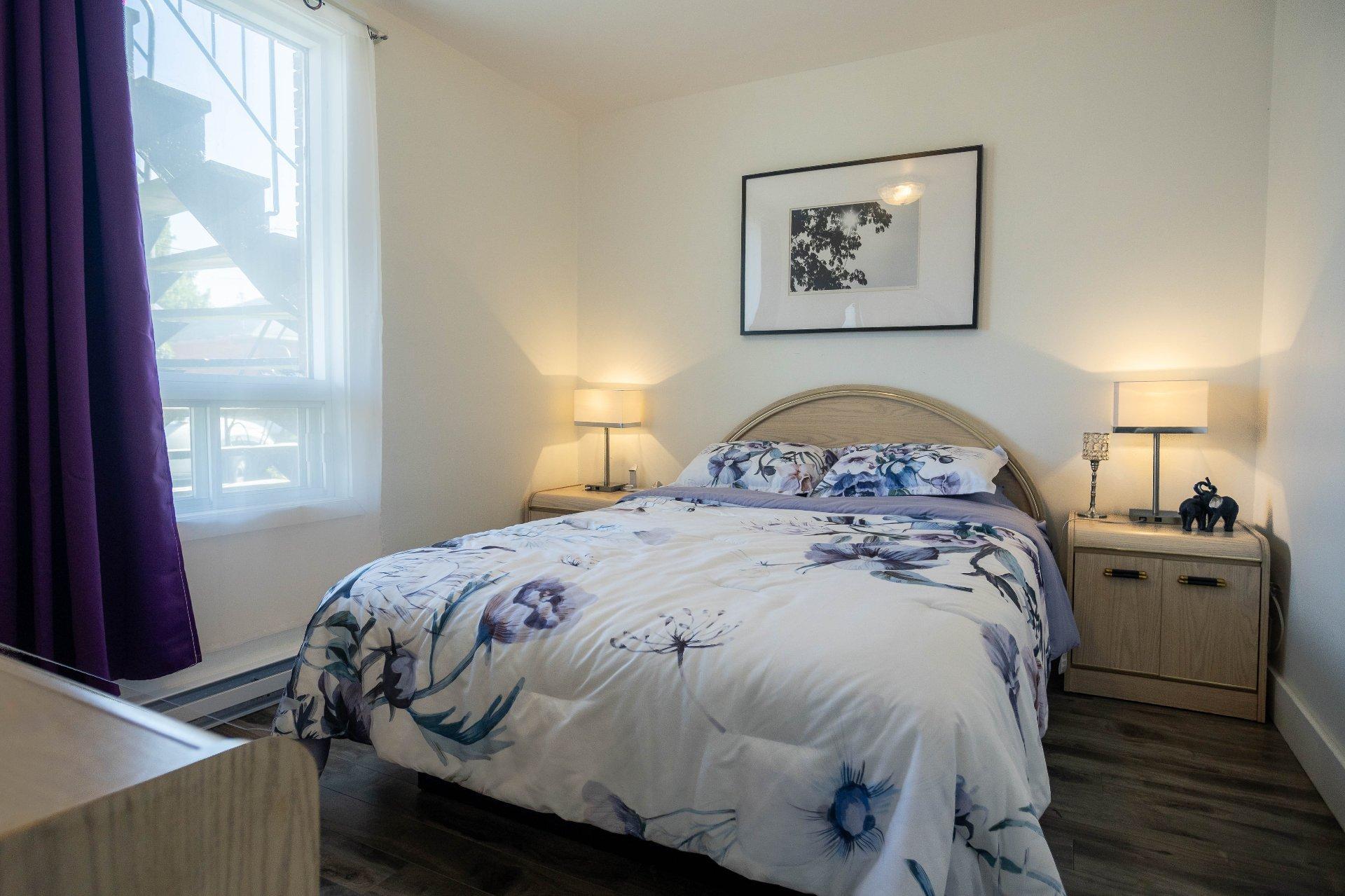 









910

 - 914


107e Rue

,
Shawinigan,




QC
G9P2L2

