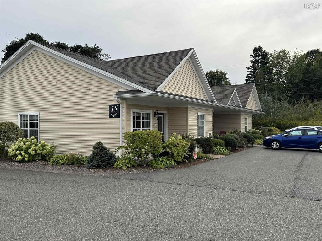 












15,16,19 20, 24 Gemstone Place

,
Central Onslow,




NS
B6L 0A5

