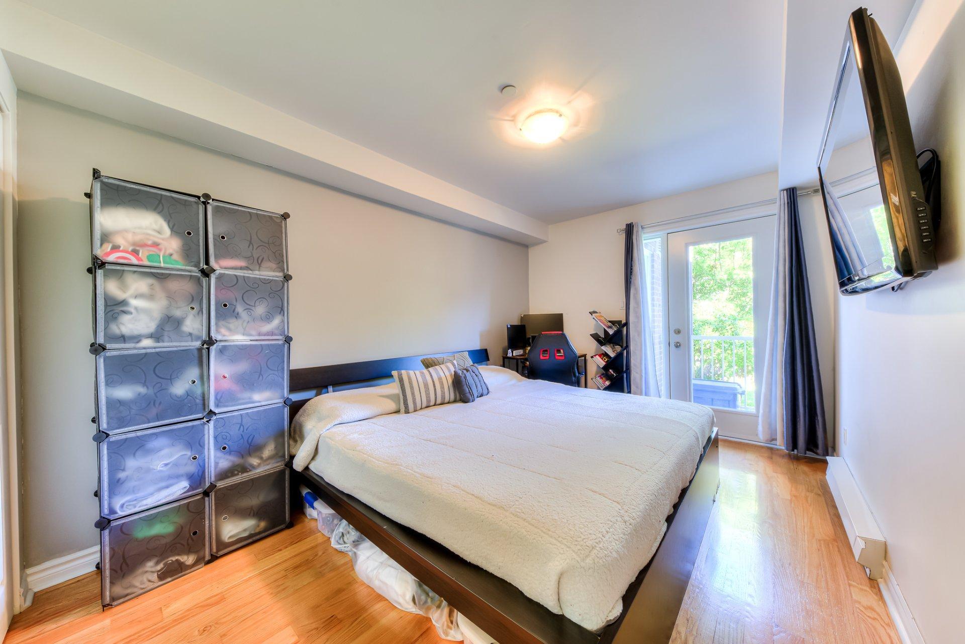 









17775


Boul. de Pierrefonds

, 103,
Montréal (Pierrefonds-Roxboro),




QC
H9J3L1

