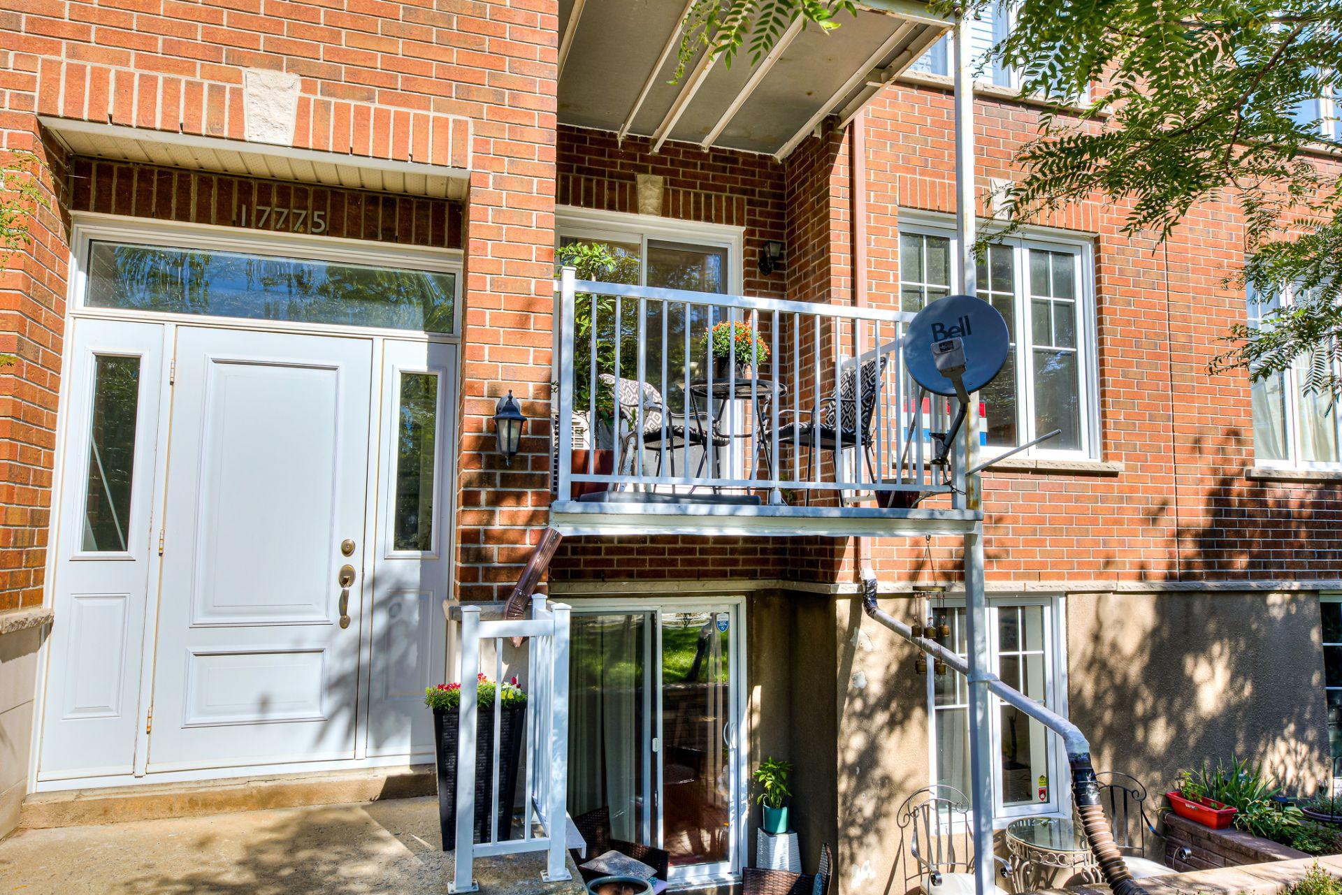 









17775


Boul. de Pierrefonds

, 103,
Montréal (Pierrefonds-Roxboro),




QC
H9J3L1

