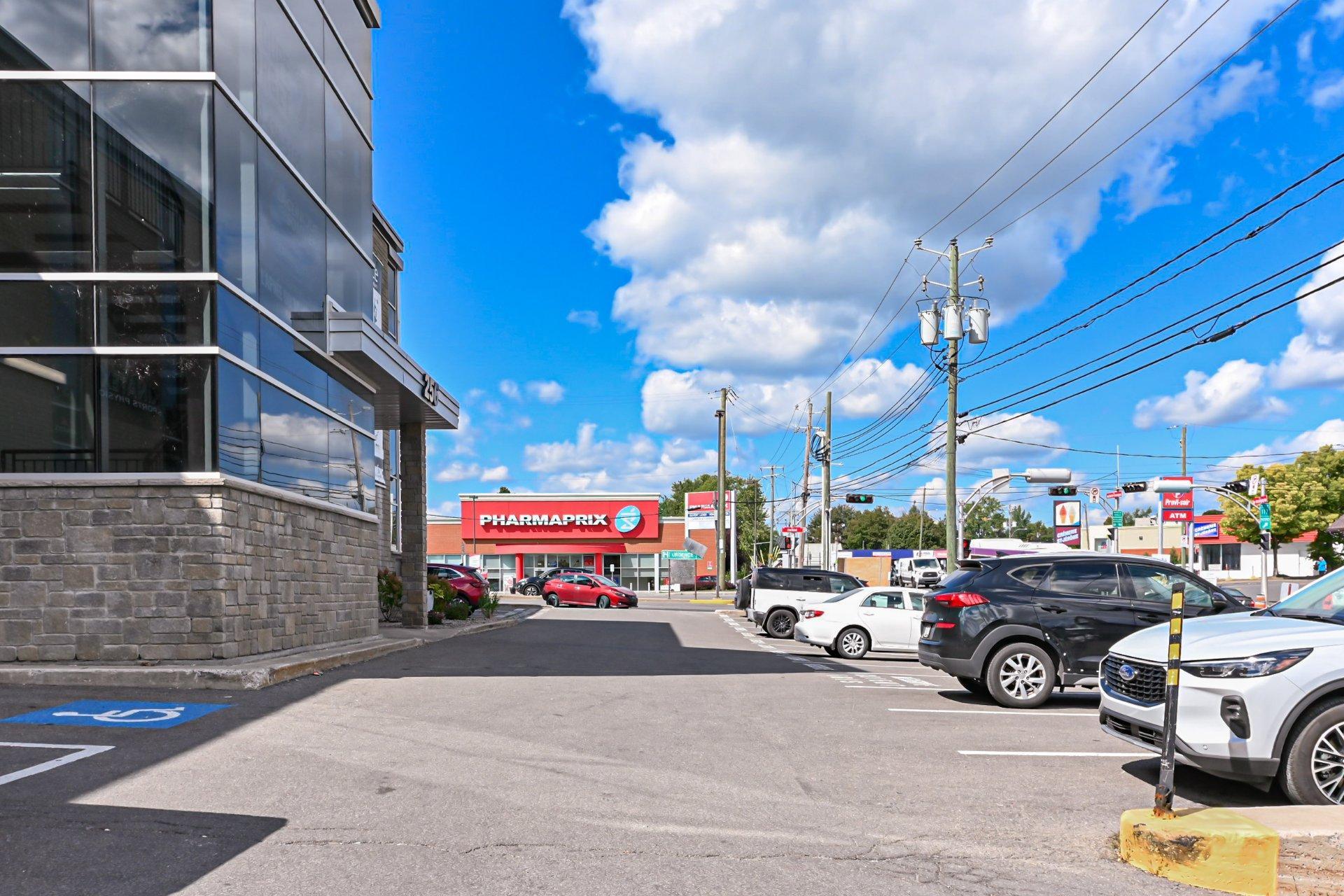 









256


Rue De Montigny

, 202,
Saint-Jérôme,




QC
J7Z5R2

