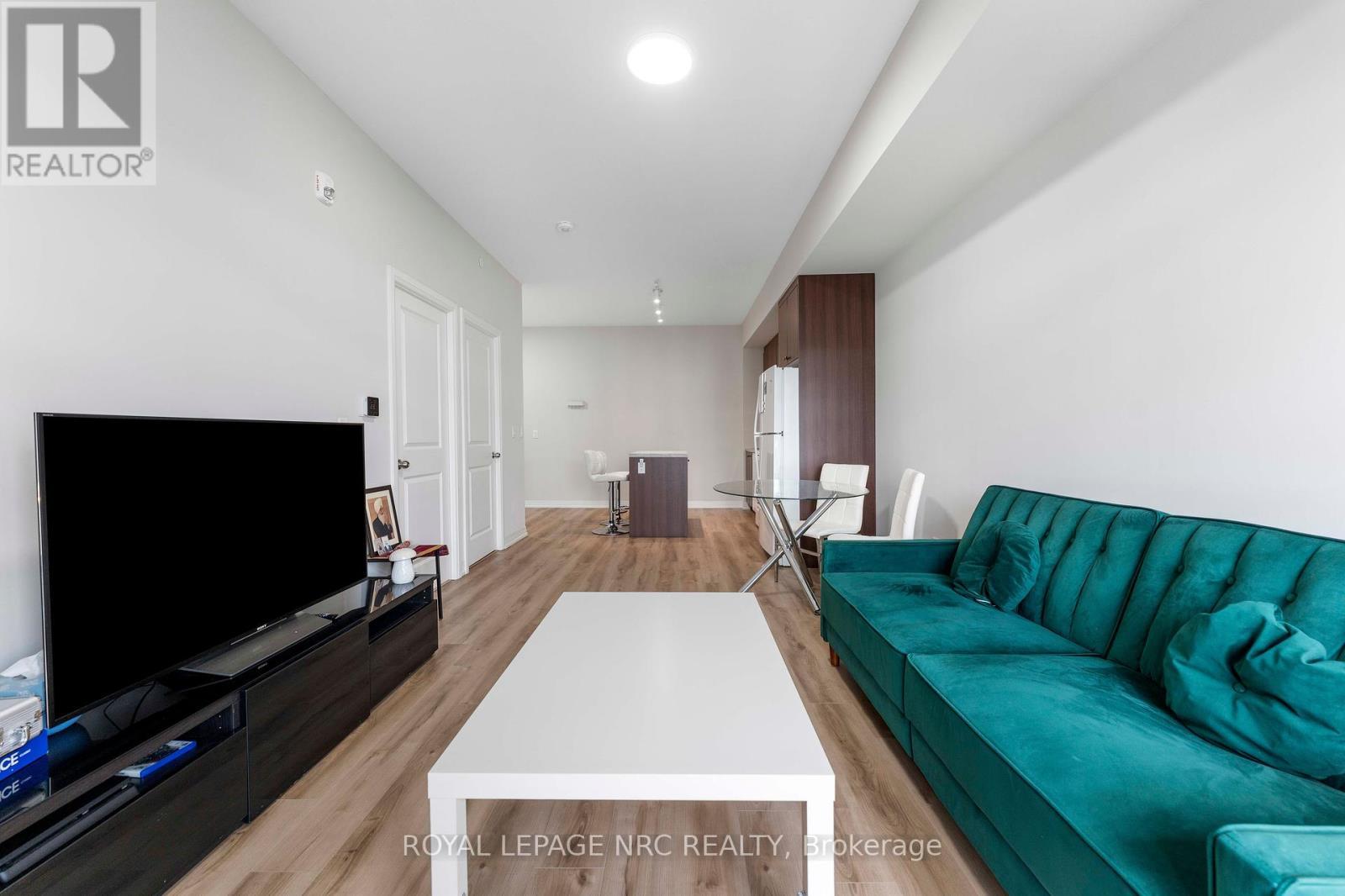












LP-45 - 50 HERRICK AVENUE

,
St. Catharines (Oakdale),




Ontario
L2P0G3

