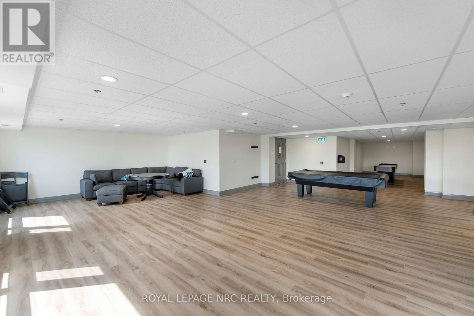 












LP-45 - 50 HERRICK AVENUE

,
St. Catharines (Oakdale),




Ontario
L2P0G3

