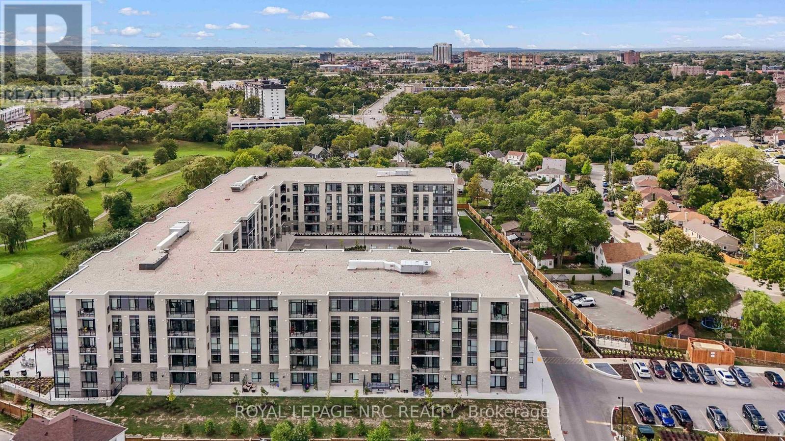 












LP-45 - 50 HERRICK AVENUE

,
St. Catharines (Oakdale),




Ontario
L2P0G3

