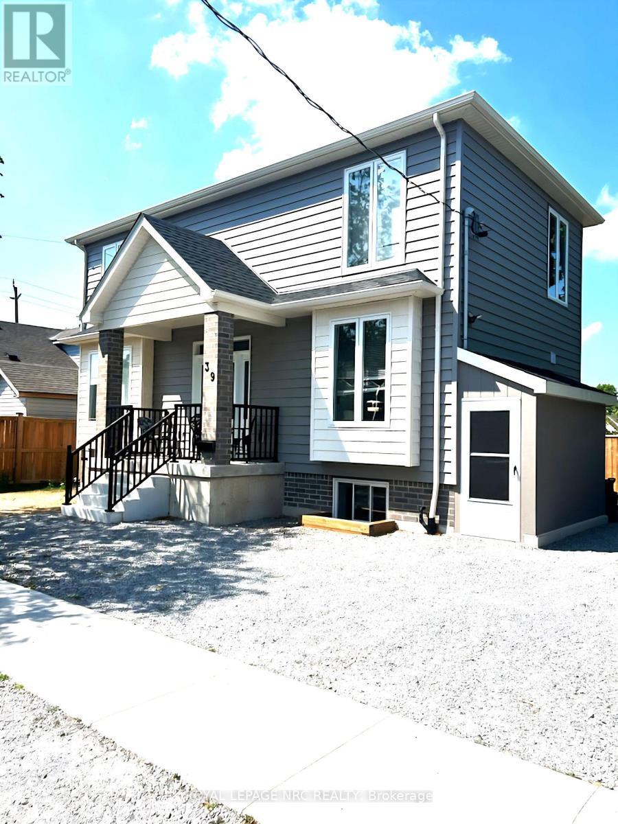 












39 GROVE AVENUE

,
St. Catharines (Secord Woods),




Ontario
L2P1C5

