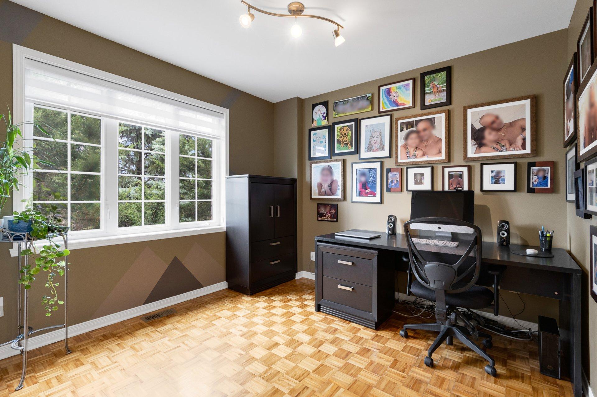 









126


Rue Tougas

,
Saint-Constant,




QC
J5A2R8

