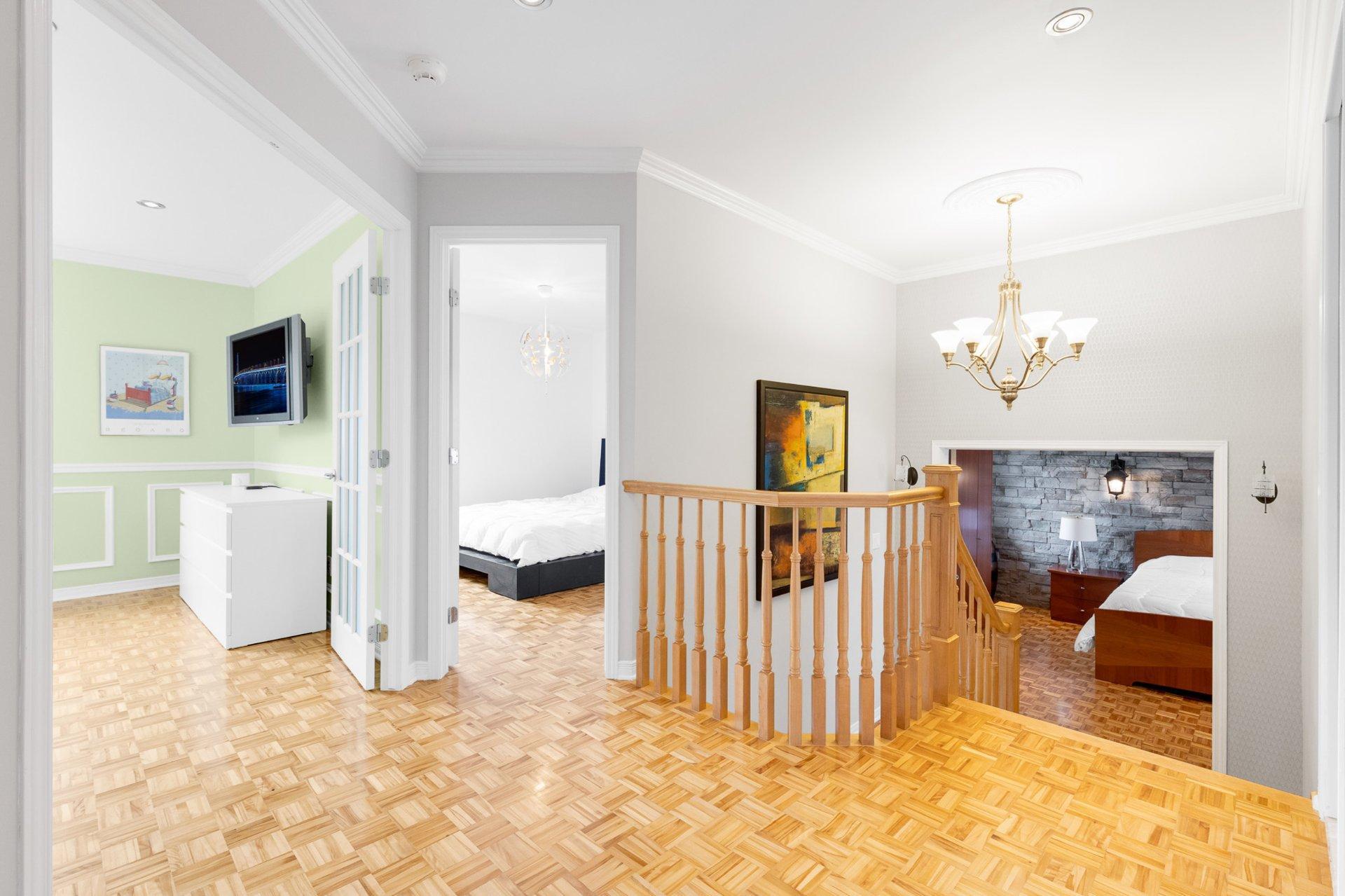 









126


Rue Tougas

,
Saint-Constant,




QC
J5A2R8

