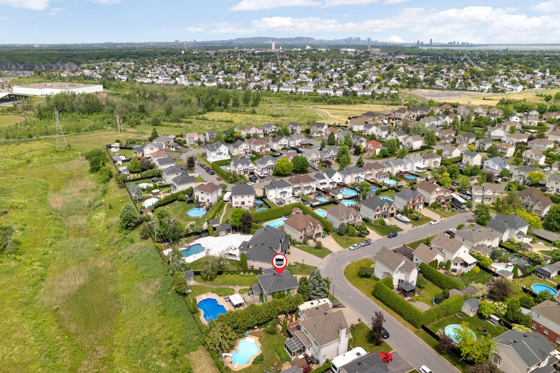 









126


Rue Tougas

,
Saint-Constant,




QC
J5A2R8

