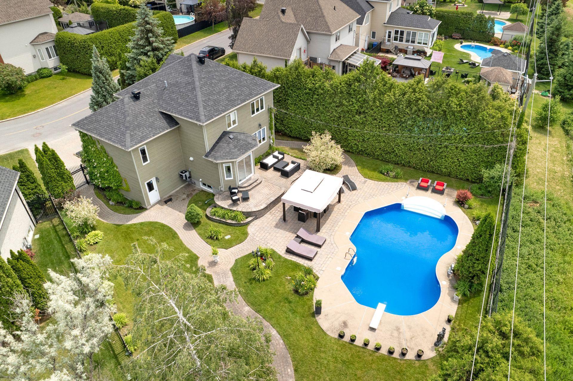 









126


Rue Tougas

,
Saint-Constant,




QC
J5A2R8

