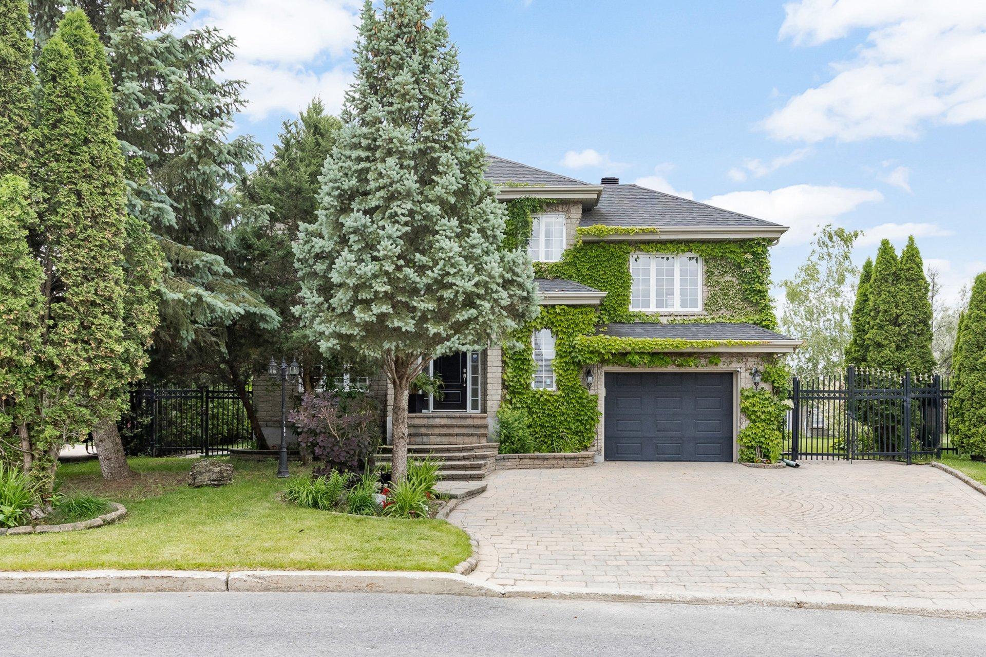 









126


Rue Tougas

,
Saint-Constant,




QC
J5A2R8

