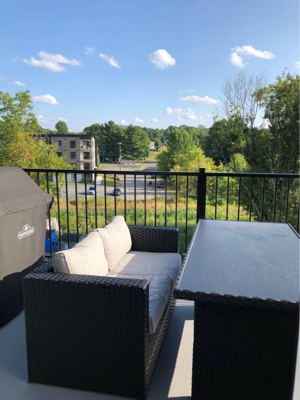 









138


Rue Caroline

, 202,
Cowansville,




QC
J2K1X3

