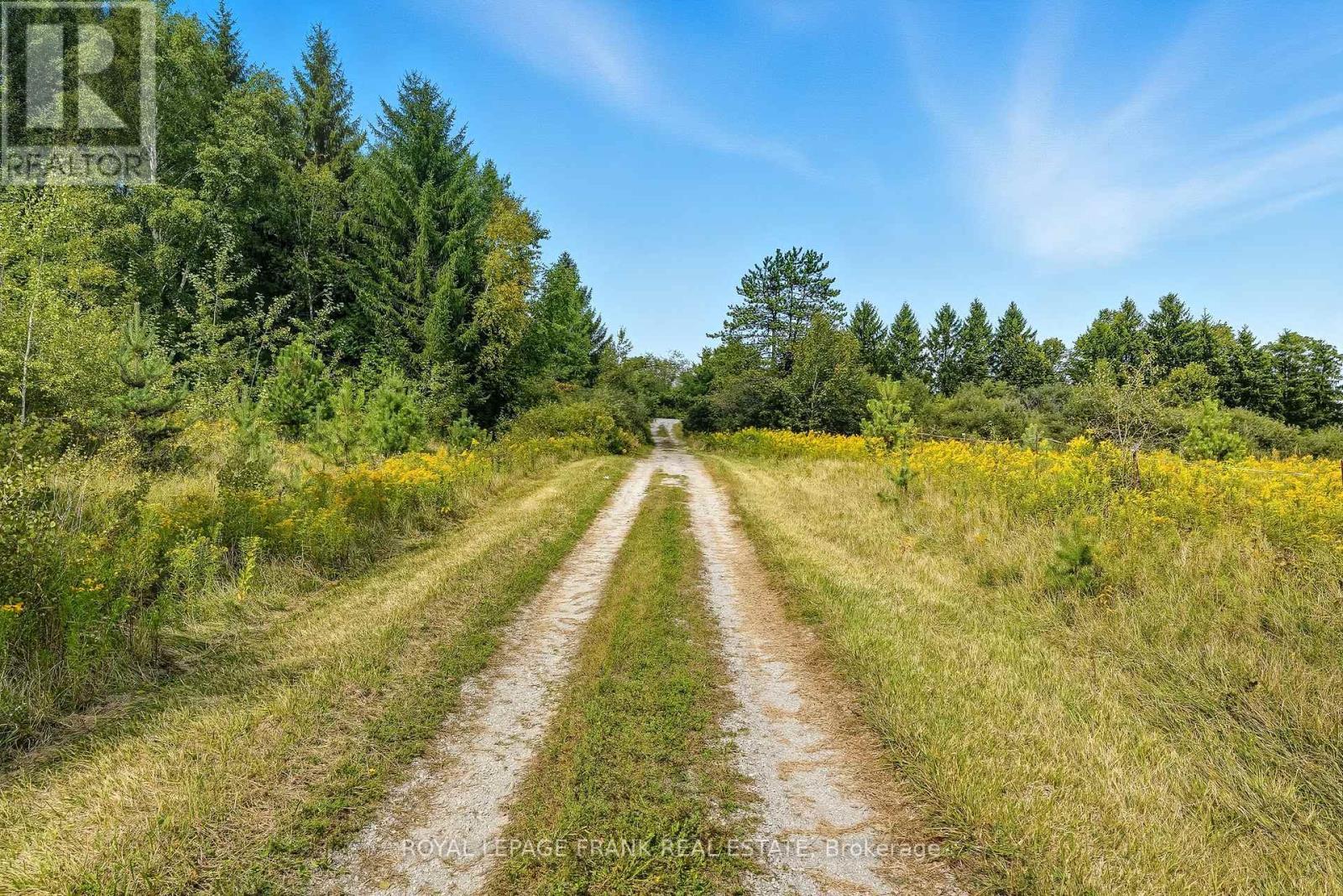 












830 SCUGOG LINE 8

,
Scugog,







Ontario
L9L1B9

