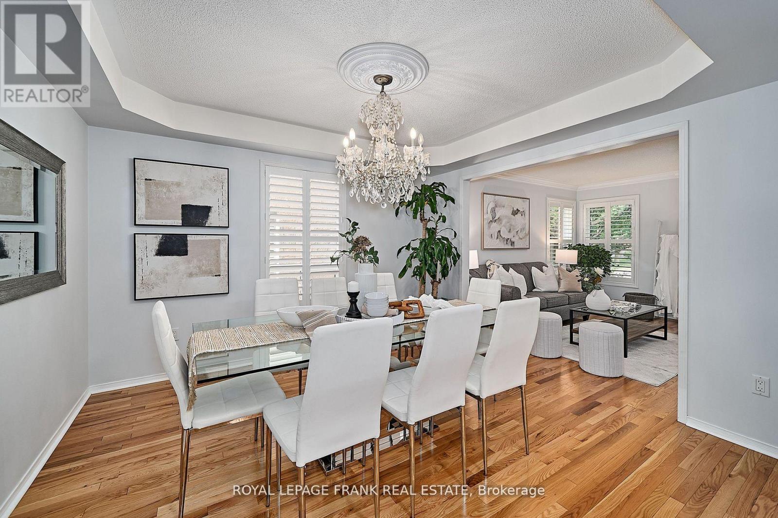 












54 GARTSHORE DRIVE

,
Whitby (Williamsburg),




Ontario
L1P1N6

