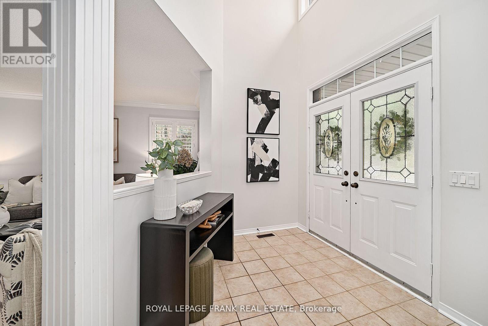 












54 GARTSHORE DRIVE

,
Whitby (Williamsburg),




Ontario
L1P1N6

